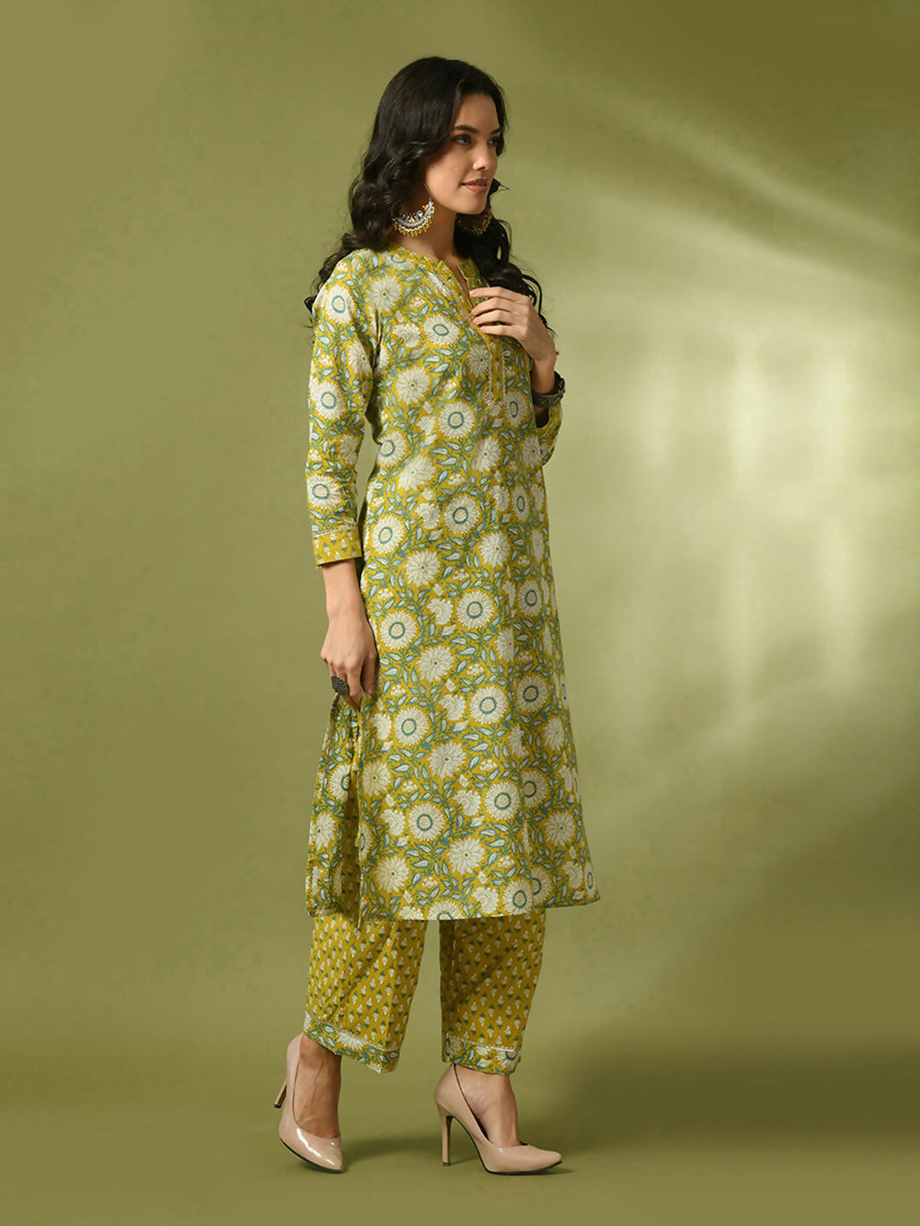 Myshka Women's Multi Printed Cotton Straight Party Kurta Set