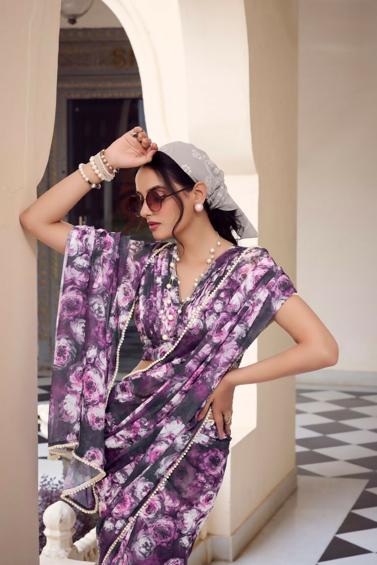 Vastranavya Grey Weightless Marble Printed & Pearl Lace Border Saree with Unstitched Blouse