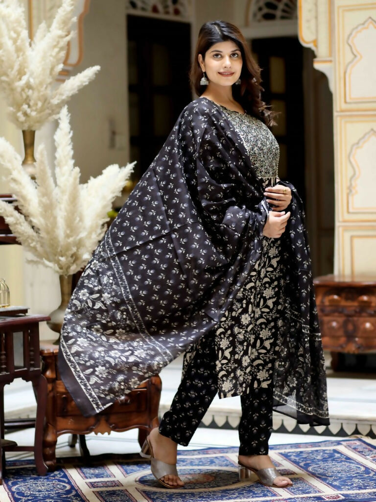 Miravan Women's Black Floral Printed Kurta Palazzo With Dupatta Set