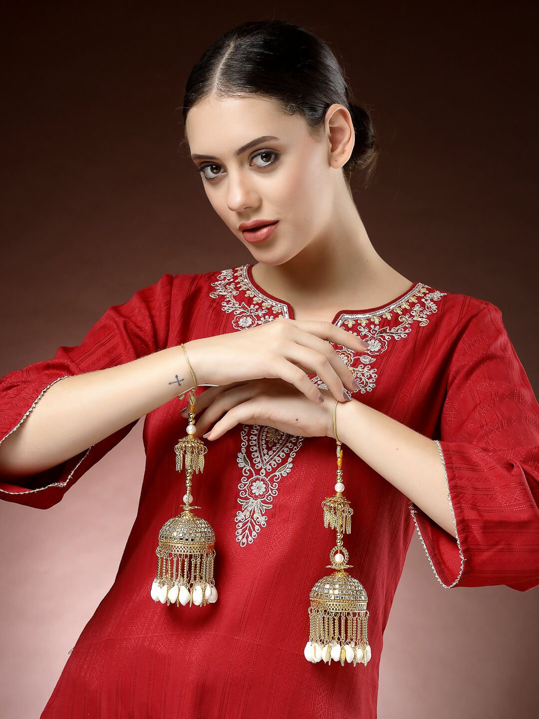 NVR Women's Pack Of 2 Gold-Polished Kundan Kaleera Sets - Distacart