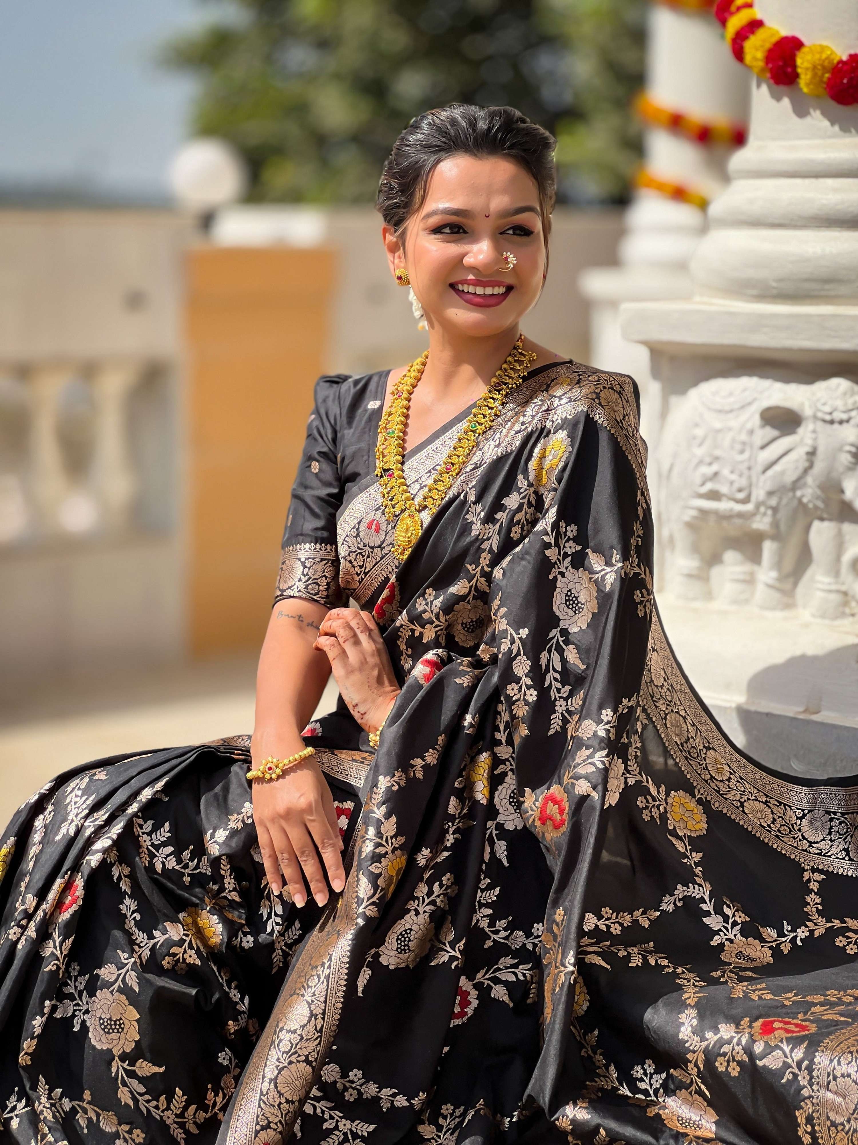 Vedant Vastram Soft Litchi Silk Banarasi Silk Jacquard Saree - Black