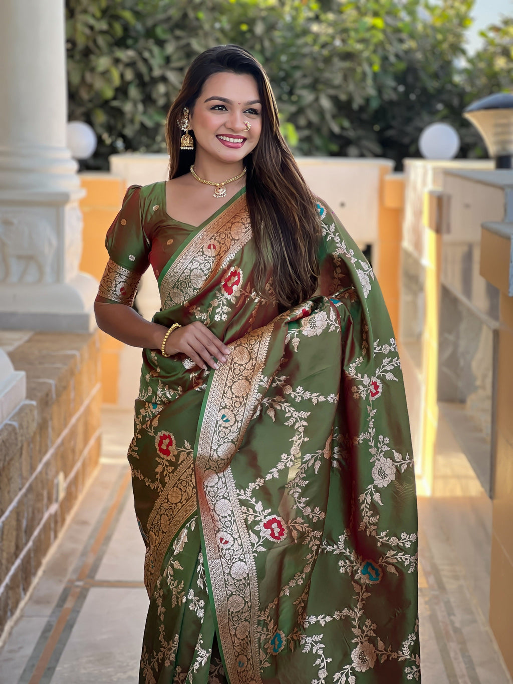 Vedant Vastram Soft Litchi Silk Banarasi Silk Jacquard Saree - Mahendi