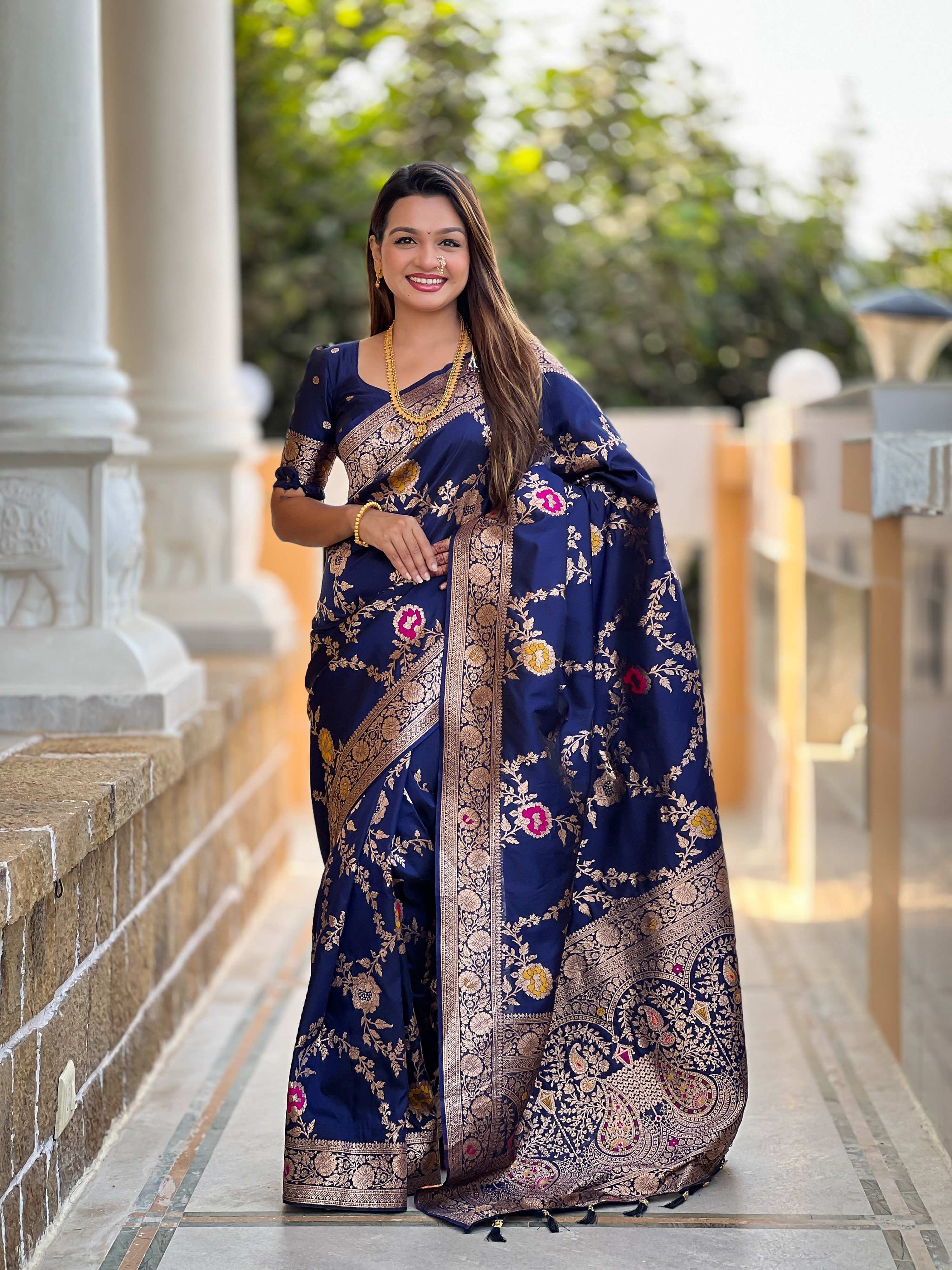 Vedant Vastram Soft Litchi Silk Banarasi Silk Jacquard Saree - Navy Blue