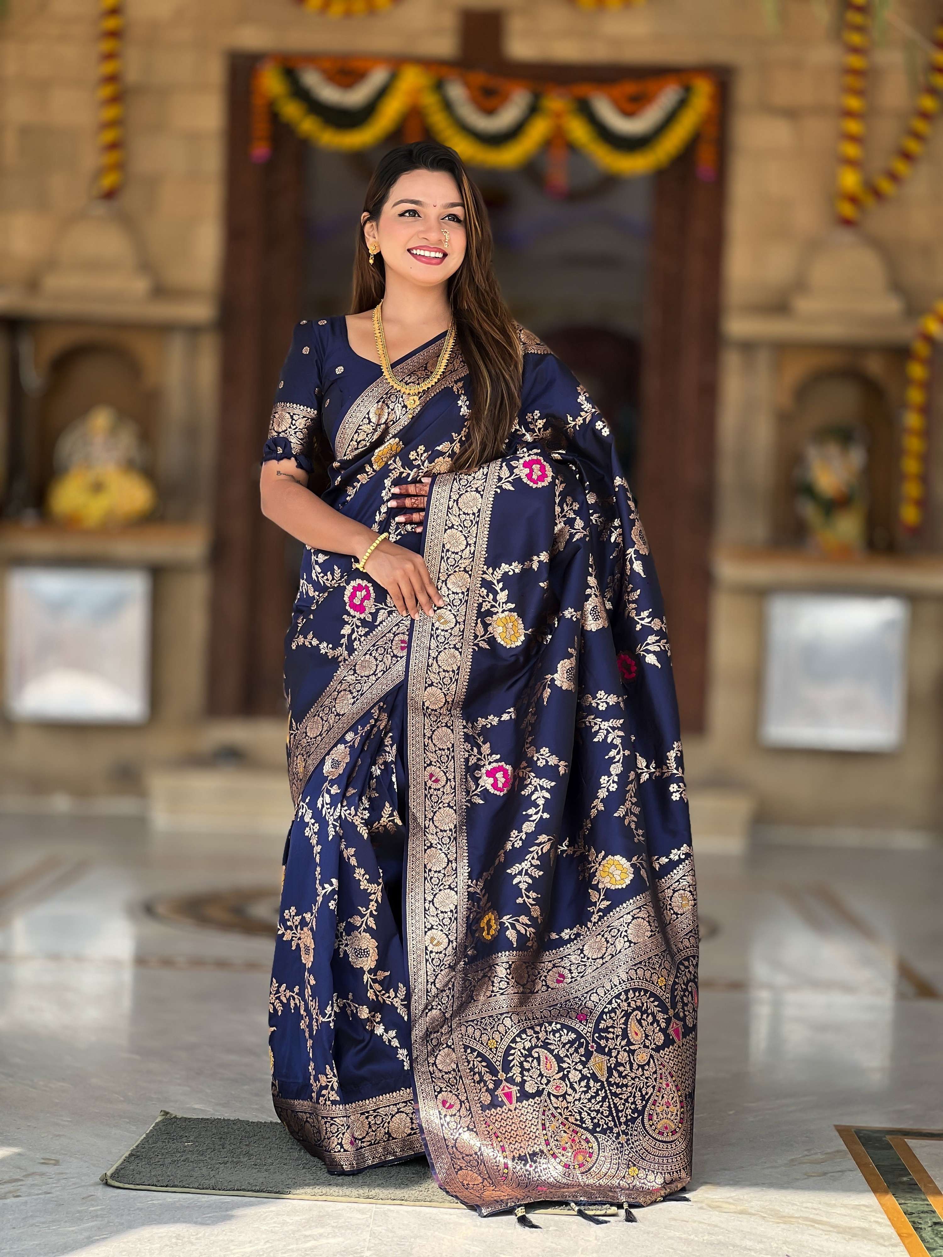 Vedant Vastram Soft Litchi Silk Banarasi Silk Jacquard Saree - Navy Blue