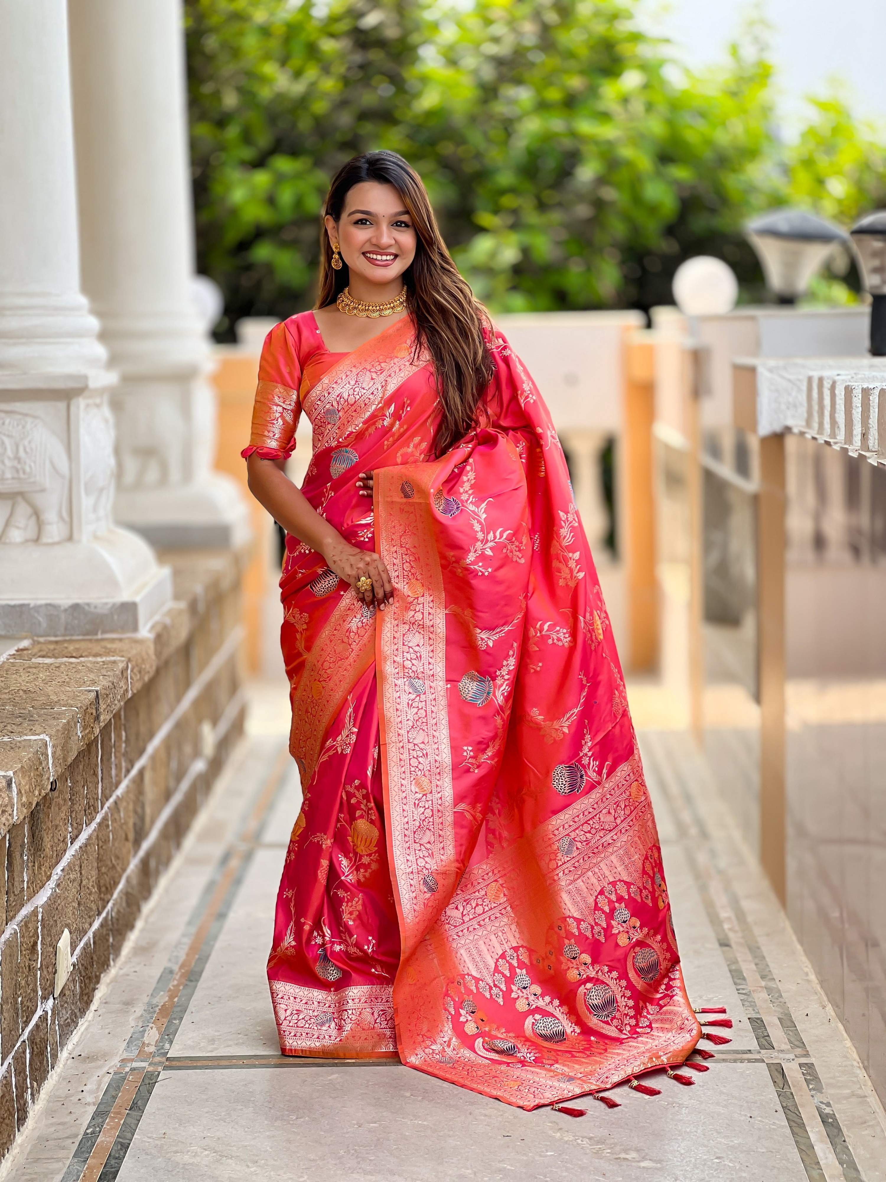 Vedant Vastram Soft Litchi Silk Banarasi Silk Jacquard Saree - Gajri