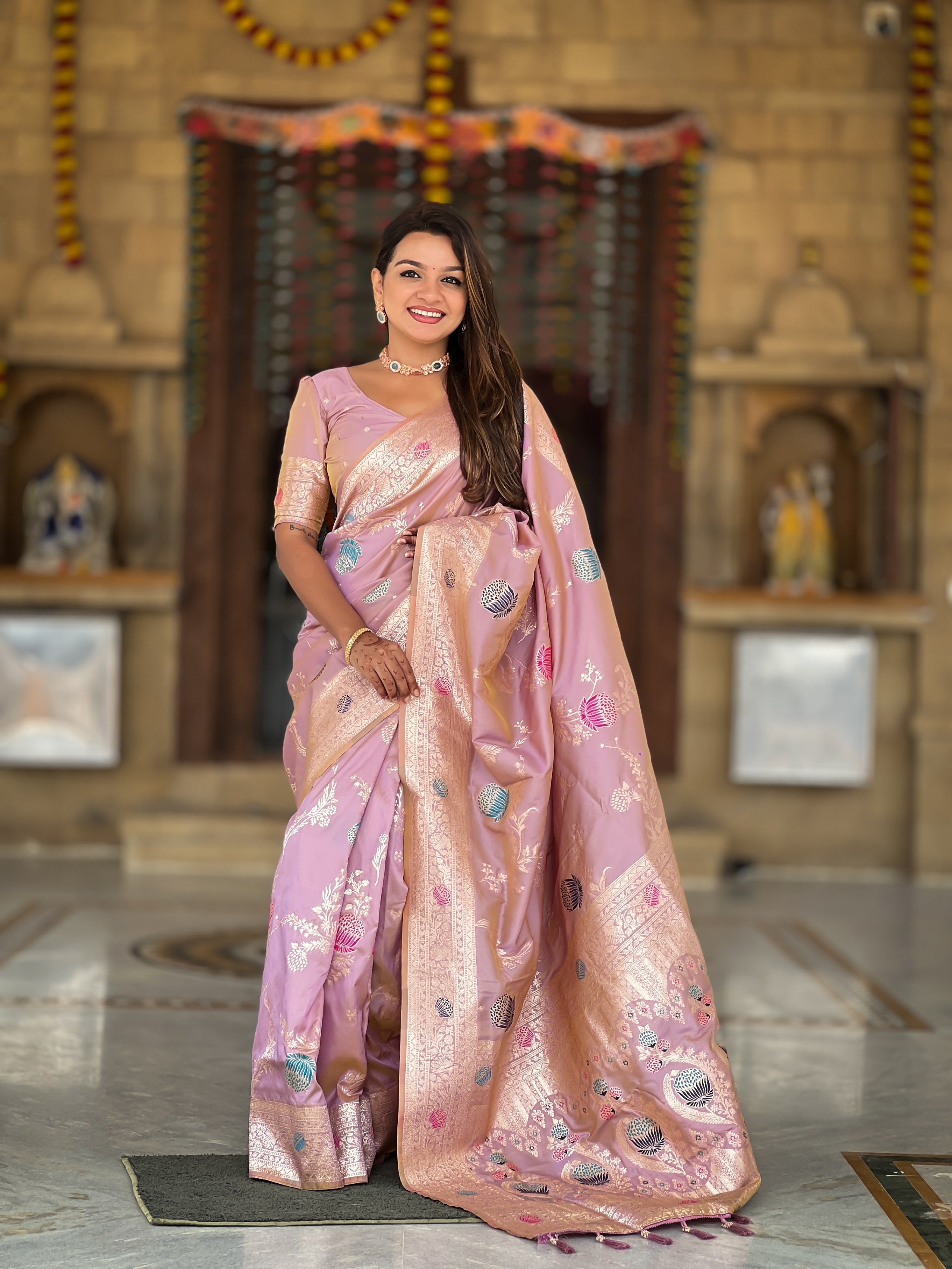 Vedant Vastram Soft Litchi Silk Banarasi Silk Jacquard Saree - Lavender