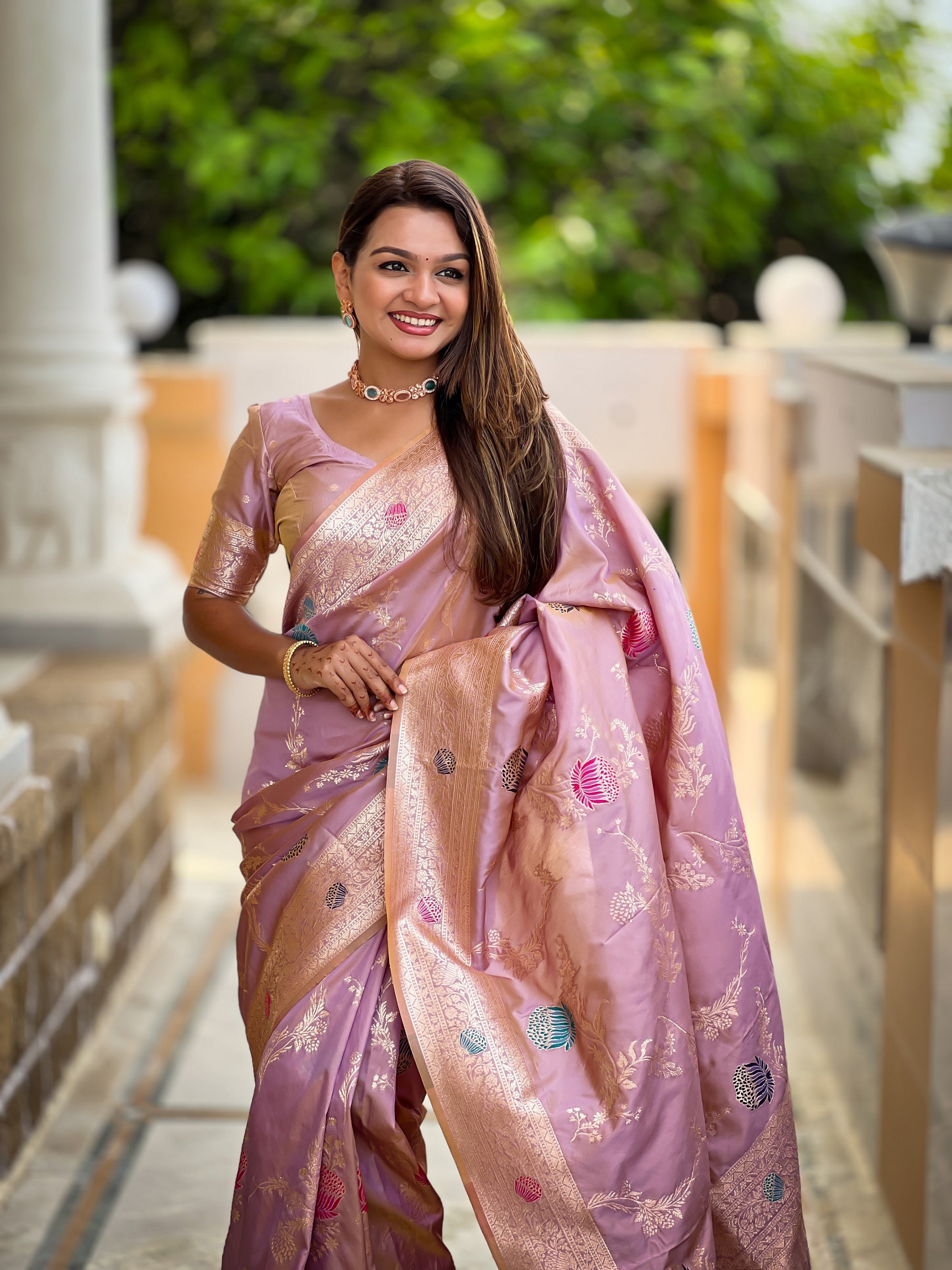 Vedant Vastram Soft Litchi Silk Banarasi Silk Jacquard Saree - Lavender