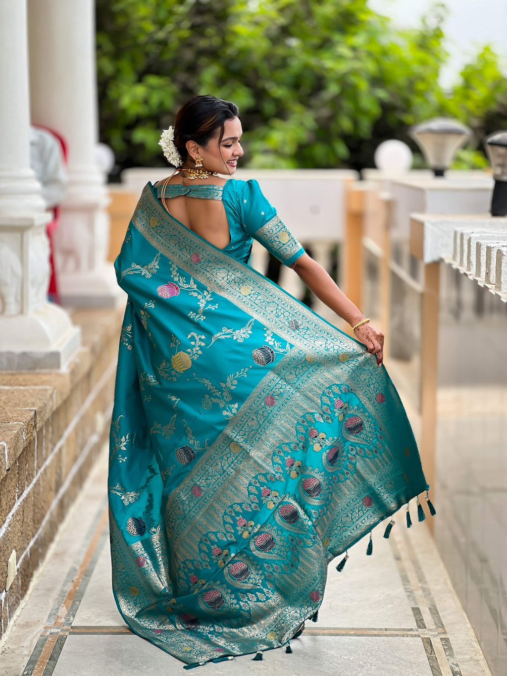Vedant Vastram Soft Litchi Silk Banarasi Silk Jacquard Saree - Rama