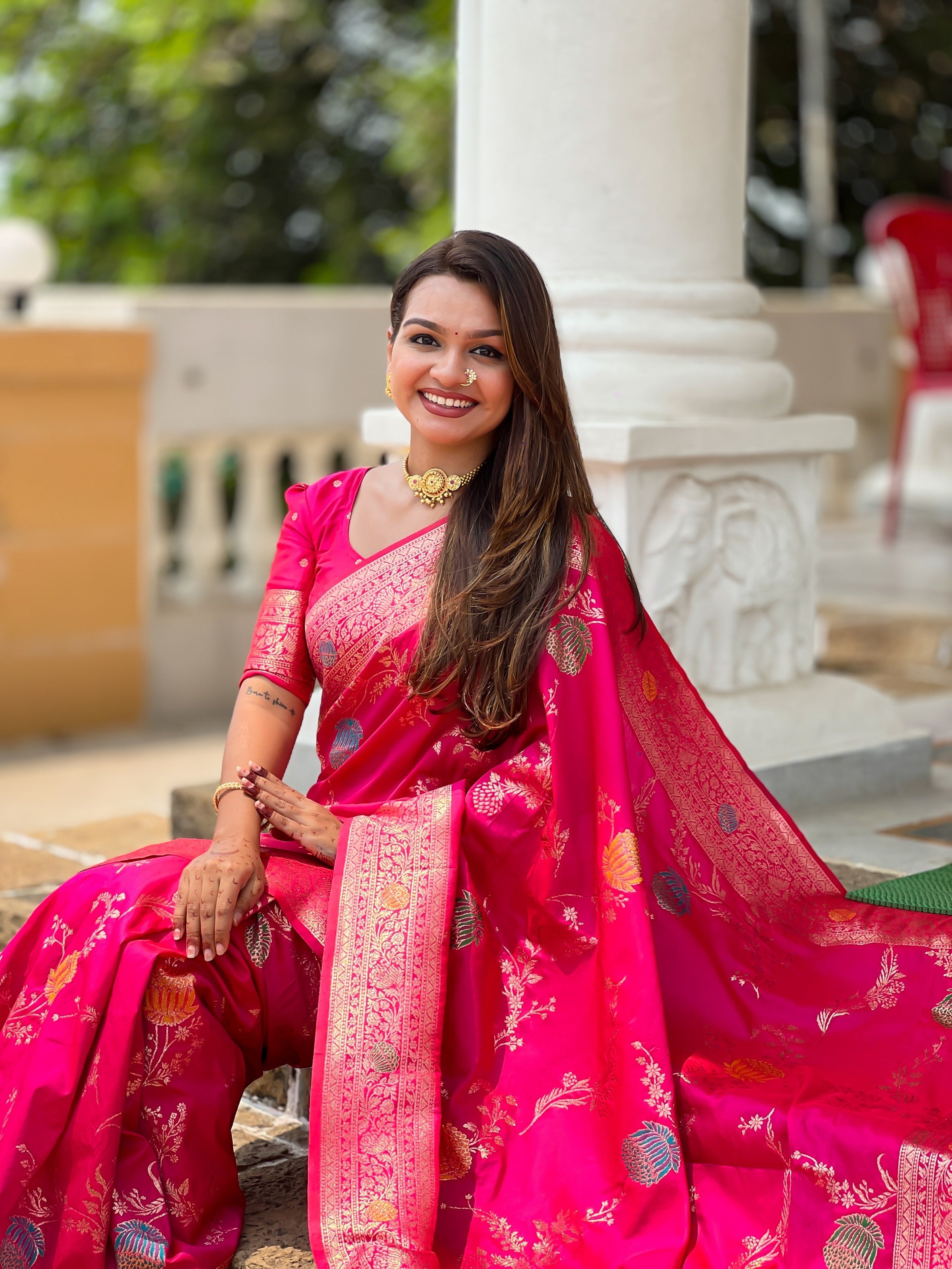Vedant Vastram Soft Litchi Silk Banarasi Silk Jacquard Saree - Rani