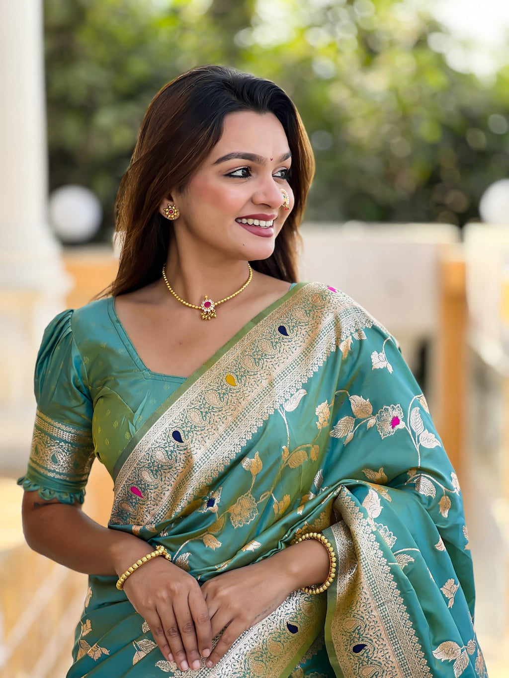 Vedant Vastram Soft Litchi Silk Banarasi Silk Jacquard Saree - Pista