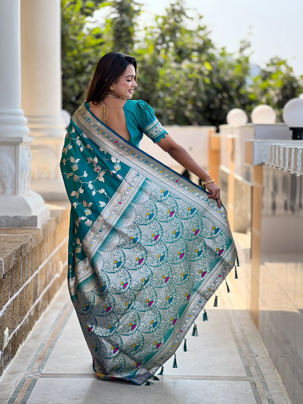Vedant Vastram Soft Litchi Silk Banarasi Silk Jacquard Saree - Rama