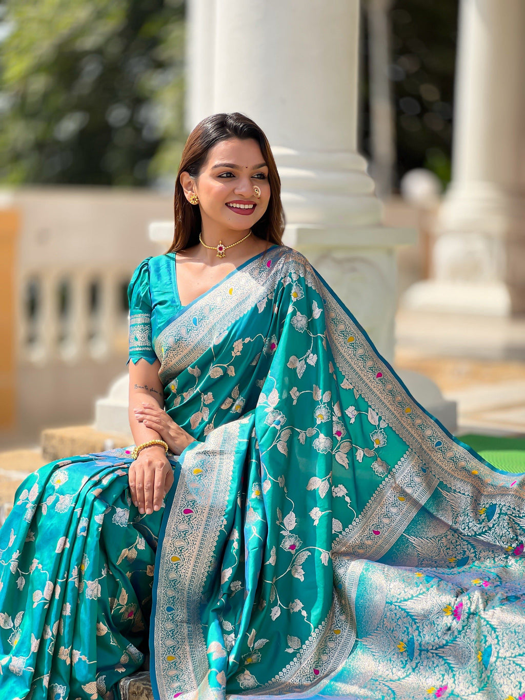 Vedant Vastram Soft Litchi Silk Banarasi Silk Jacquard Saree - Rama