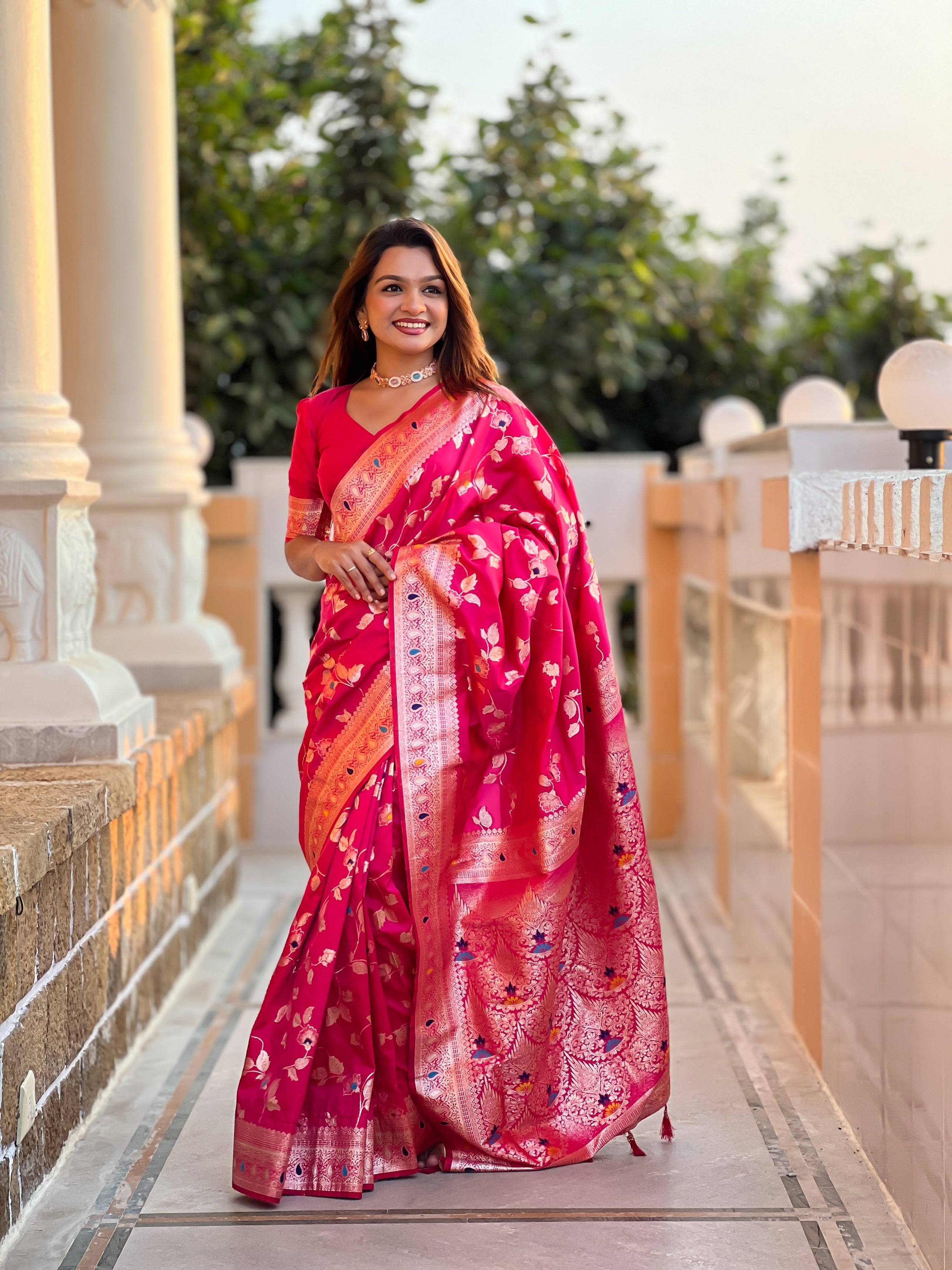 Vedant Vastram Soft Litchi Silk Banarasi Silk Jacquard Saree - Rani
