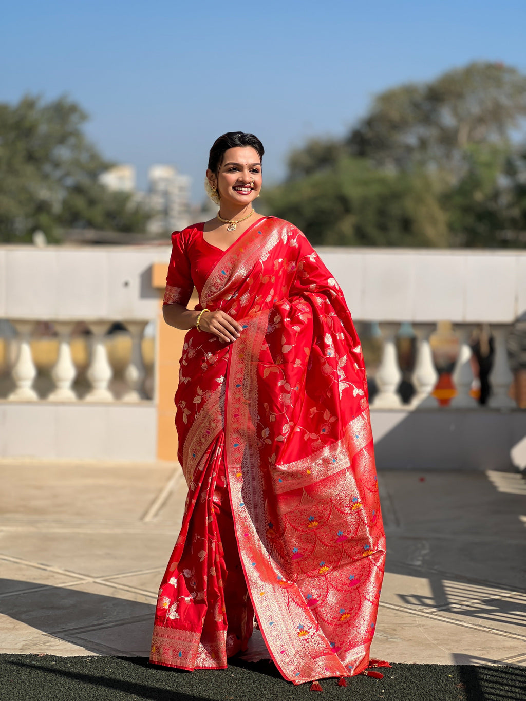 Vedant Vastram Soft Litchi Silk Banarasi Silk Jacquard Saree - Red
