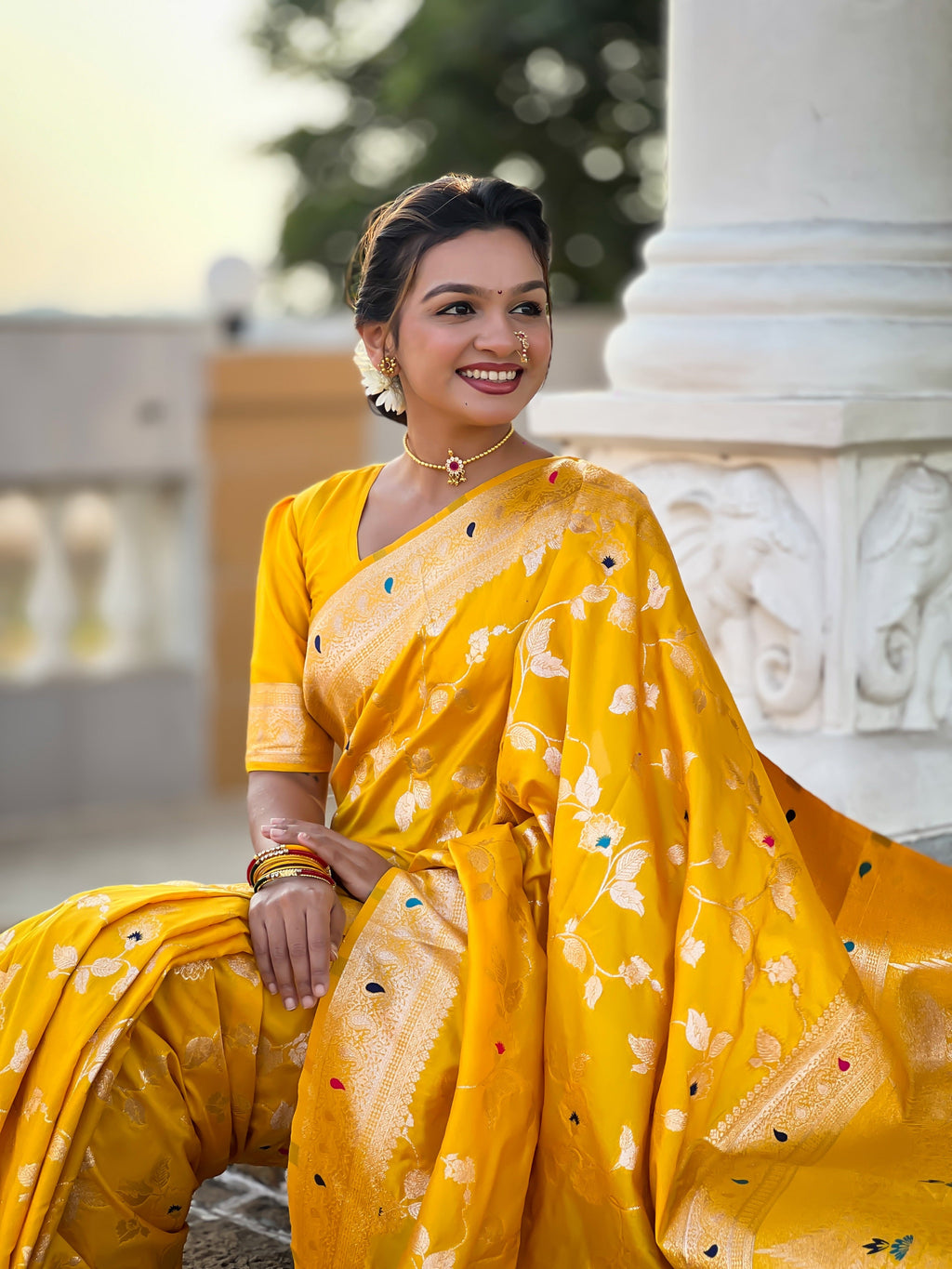 Vedant Vastram Soft Litchi Silk Banarasi Silk Jacquard Saree - Yellow