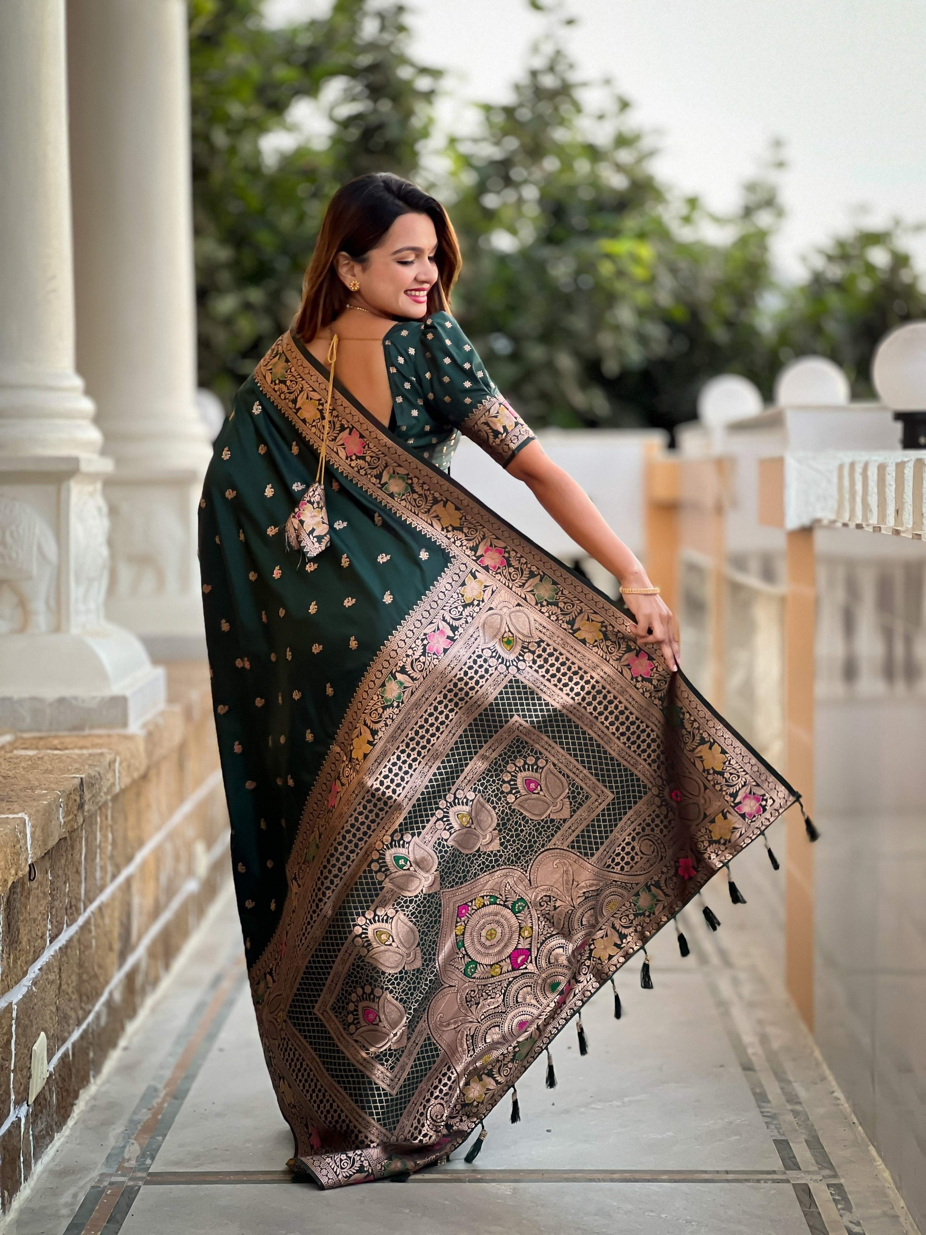 Vedant Vastram Soft Litchi Silk Banarasi Silk Jacquard Saree - Green