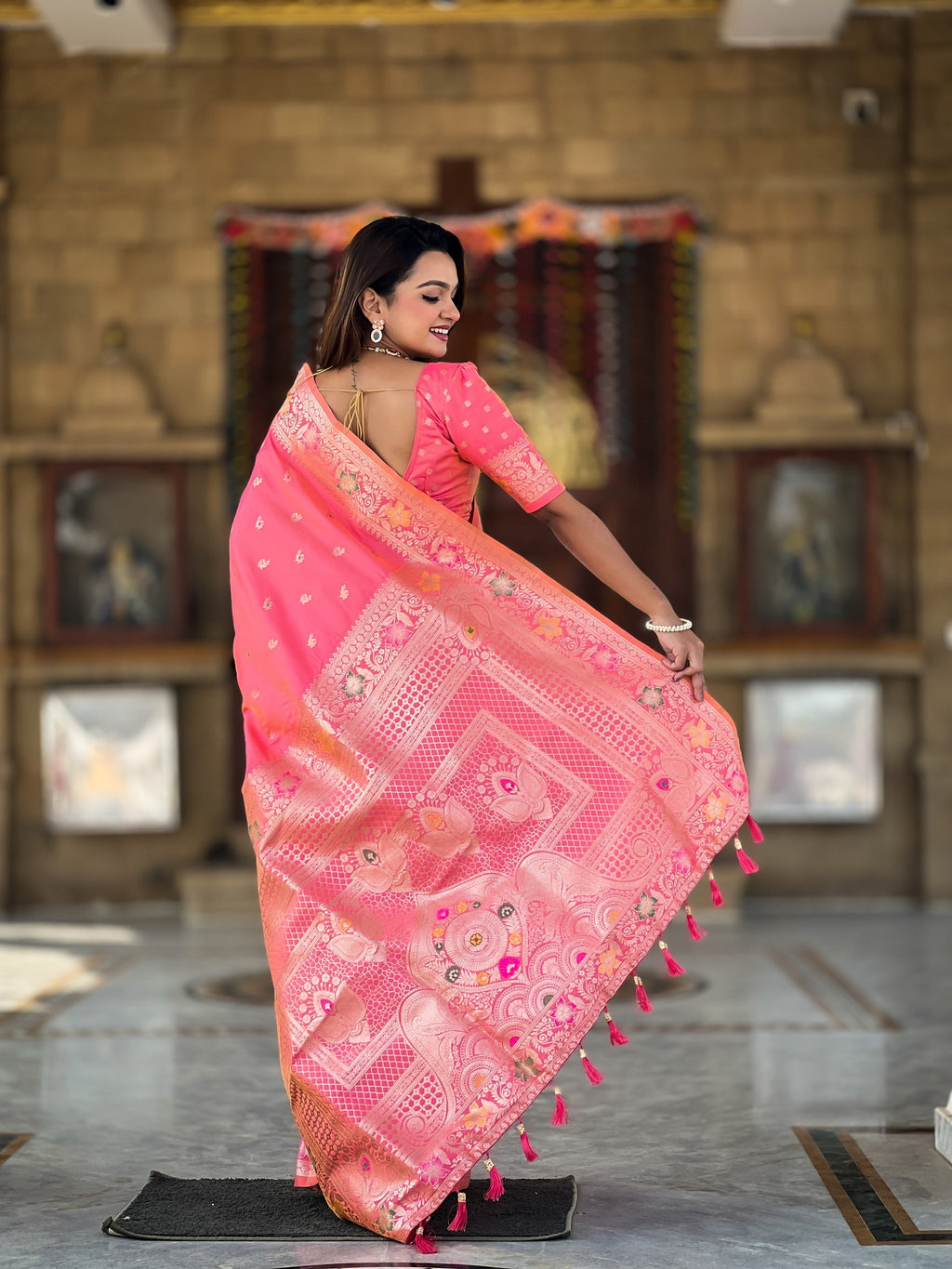 Vedant Vastram Soft Litchi Silk Banarasi Silk Jacquard Saree - Gajri