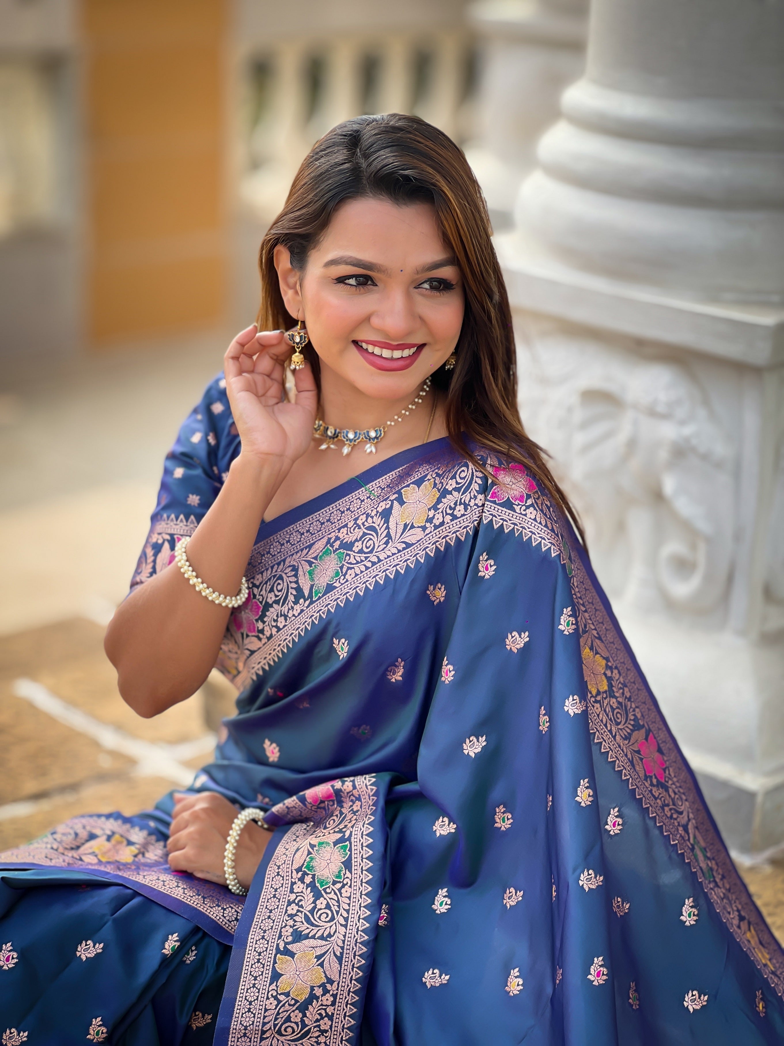 Vedant Vastram Soft Litchi Silk Banarasi Silk Jacquard Saree - Morpich