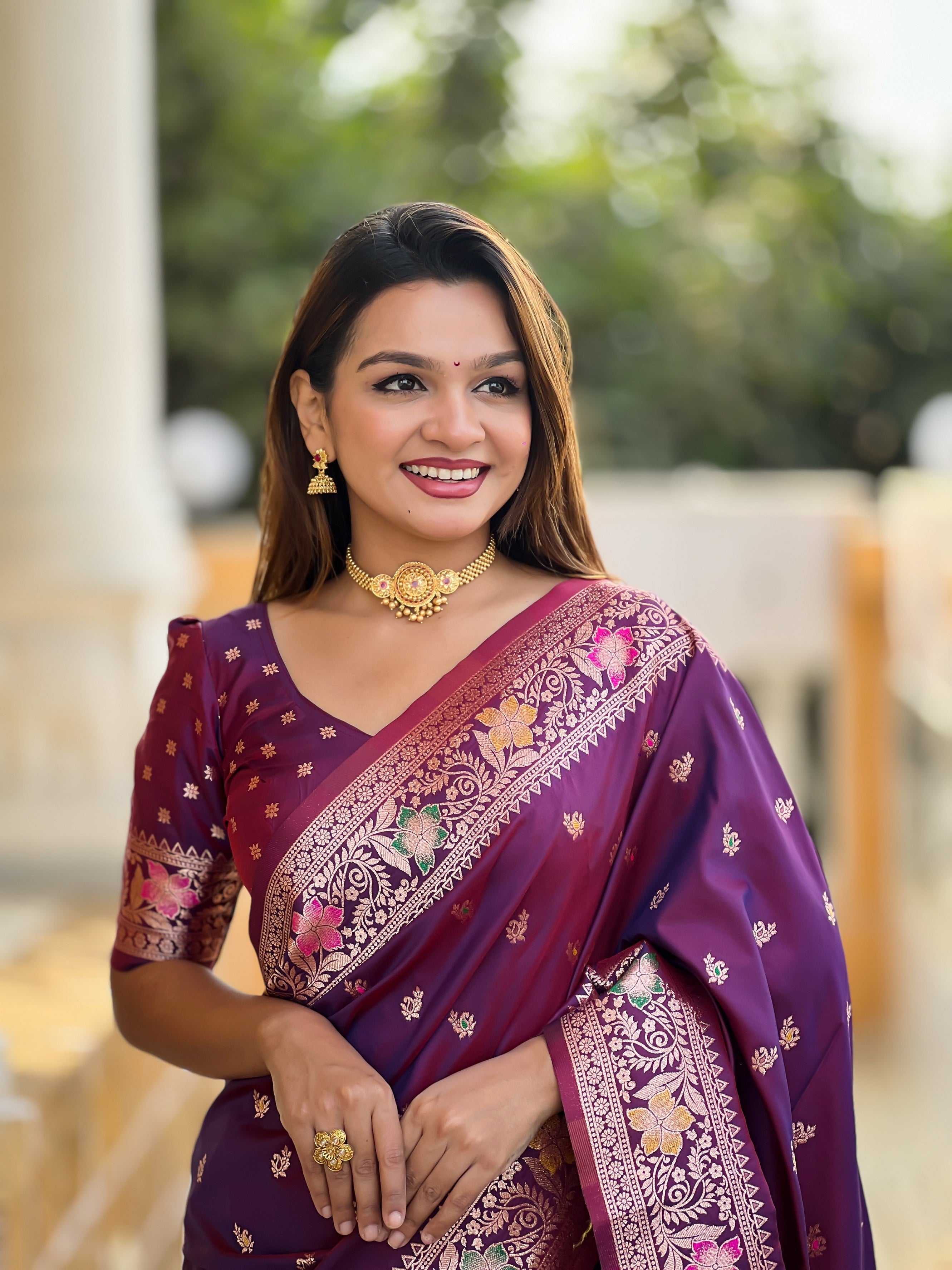Vedant Vastram Soft Litchi Silk Banarasi Silk Jacquard Saree - Wine