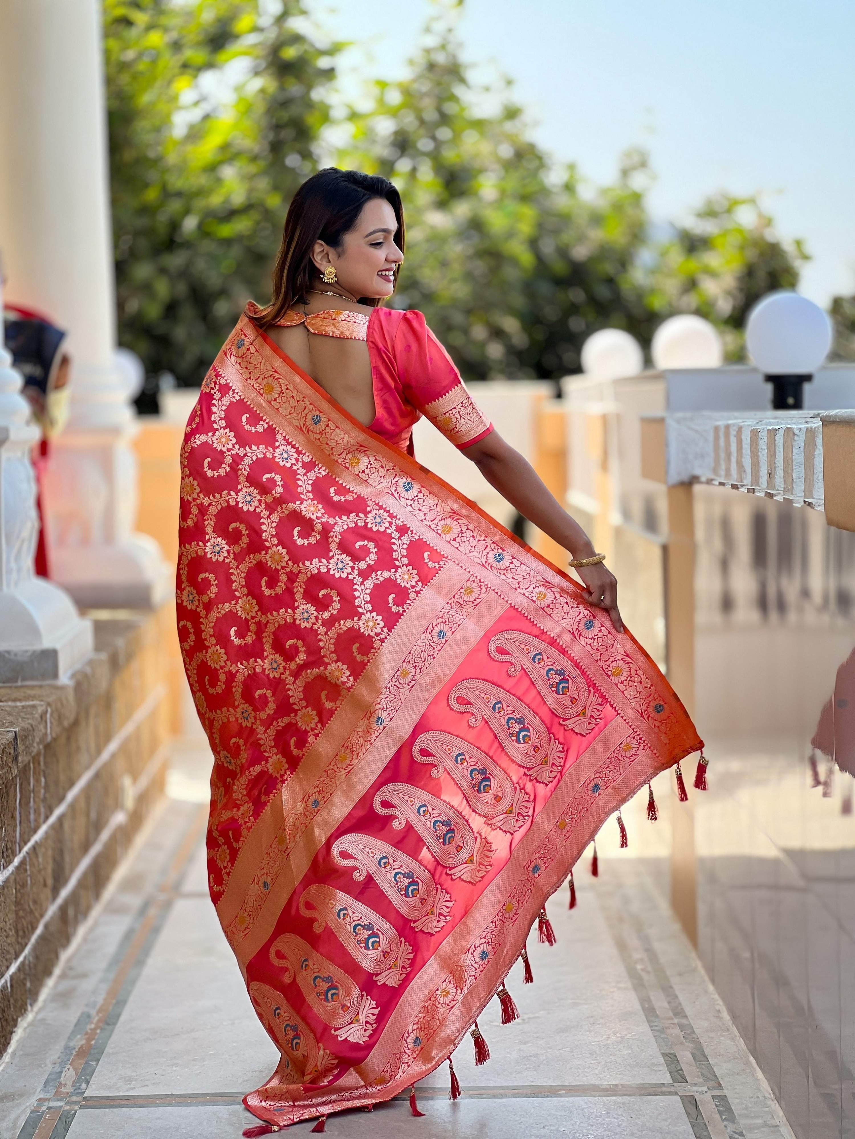 Vedant Vastram Soft Litchi Silk Banarasi Silk Jacquard Saree - Gajri