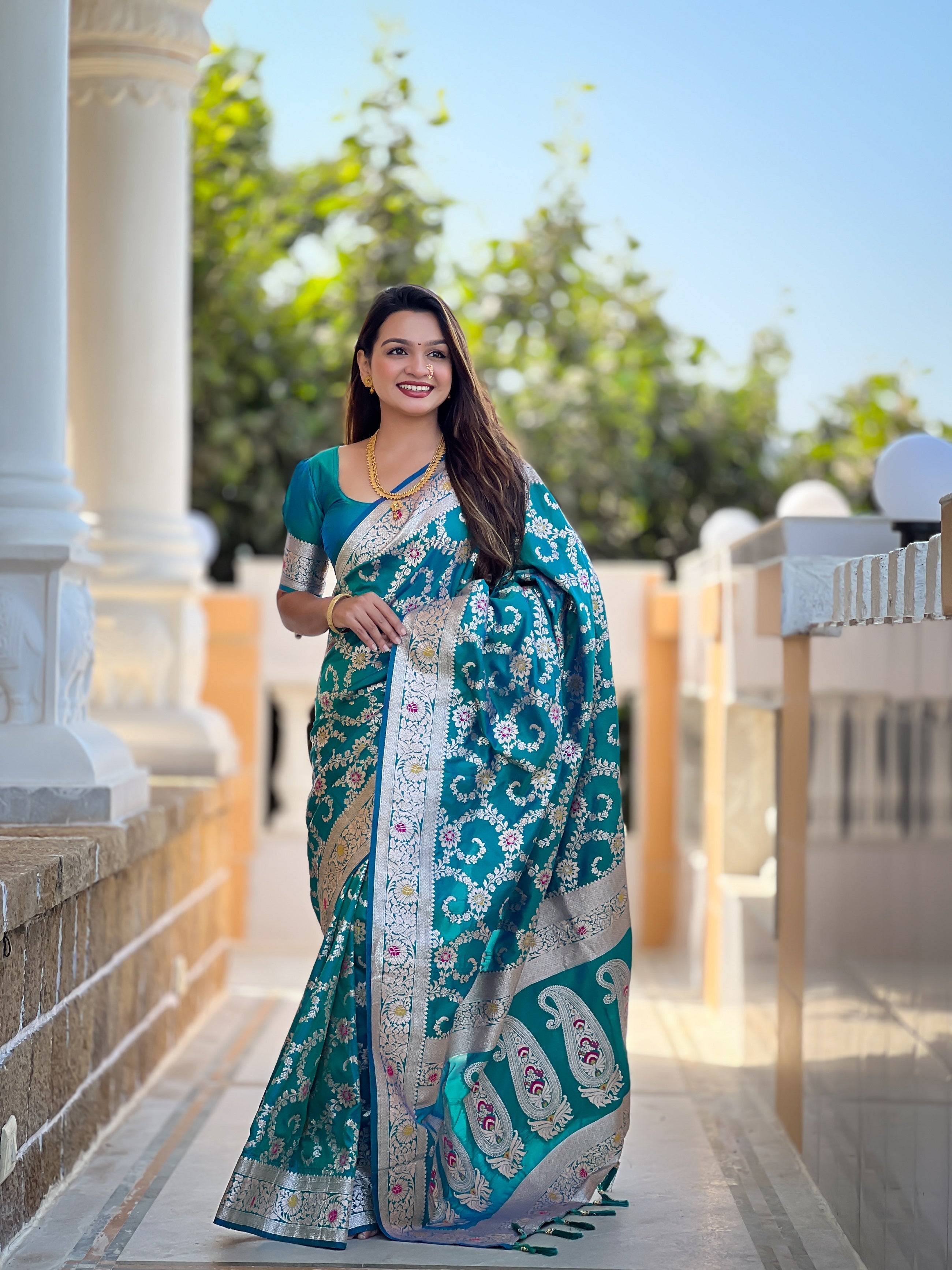 Vedant Vastram Soft Litchi Silk Banarasi Silk Jacquard Saree - Rama
