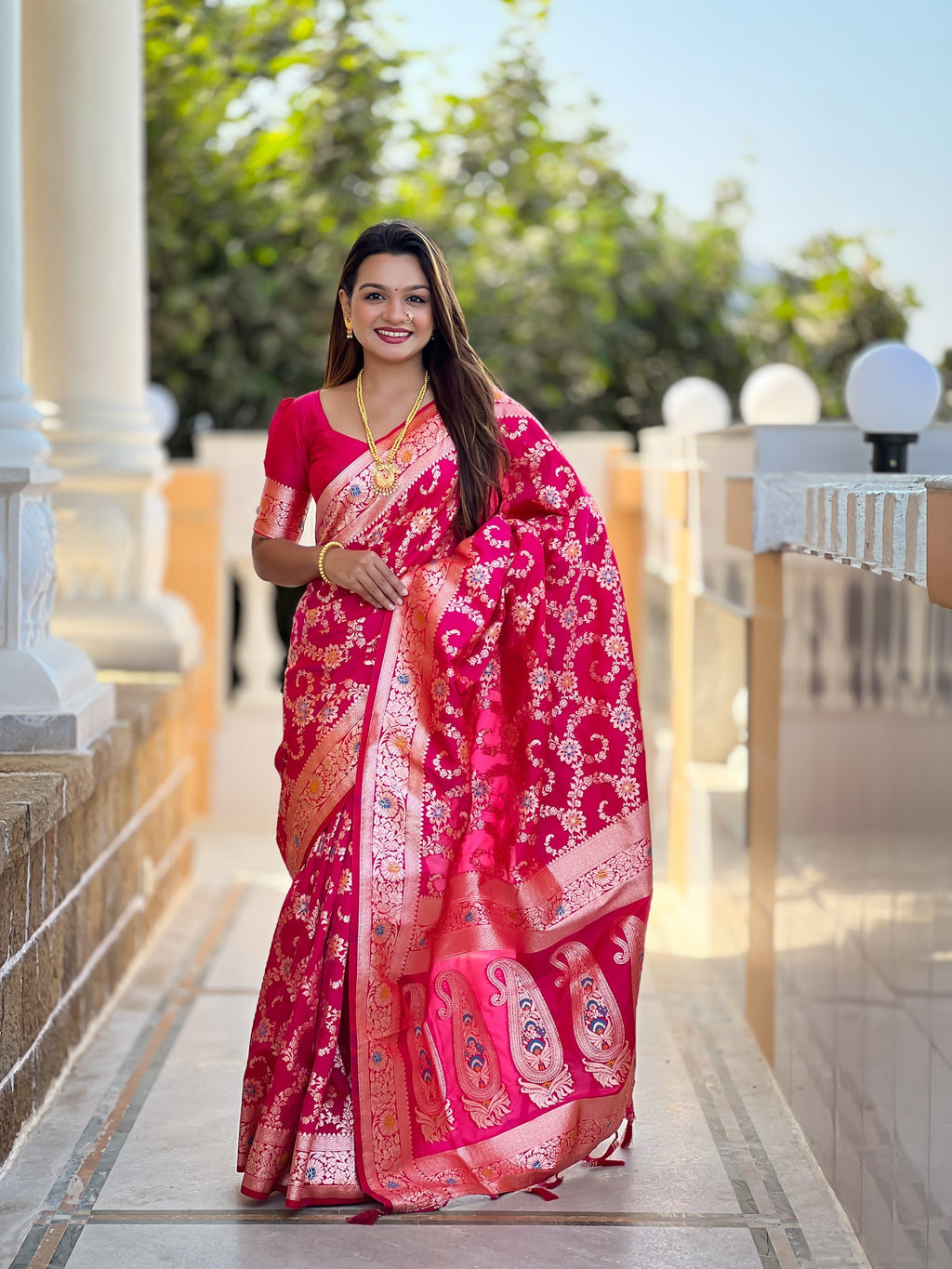 Vedant Vastram Soft Litchi Silk Banarasi Silk Jacquard Saree - Rani