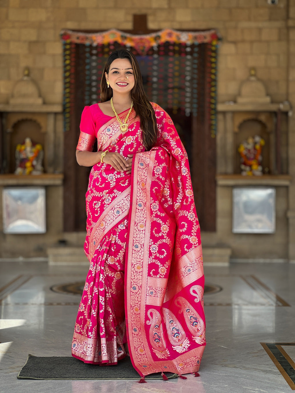Vedant Vastram Soft Litchi Silk Banarasi Silk Jacquard Saree - Rani