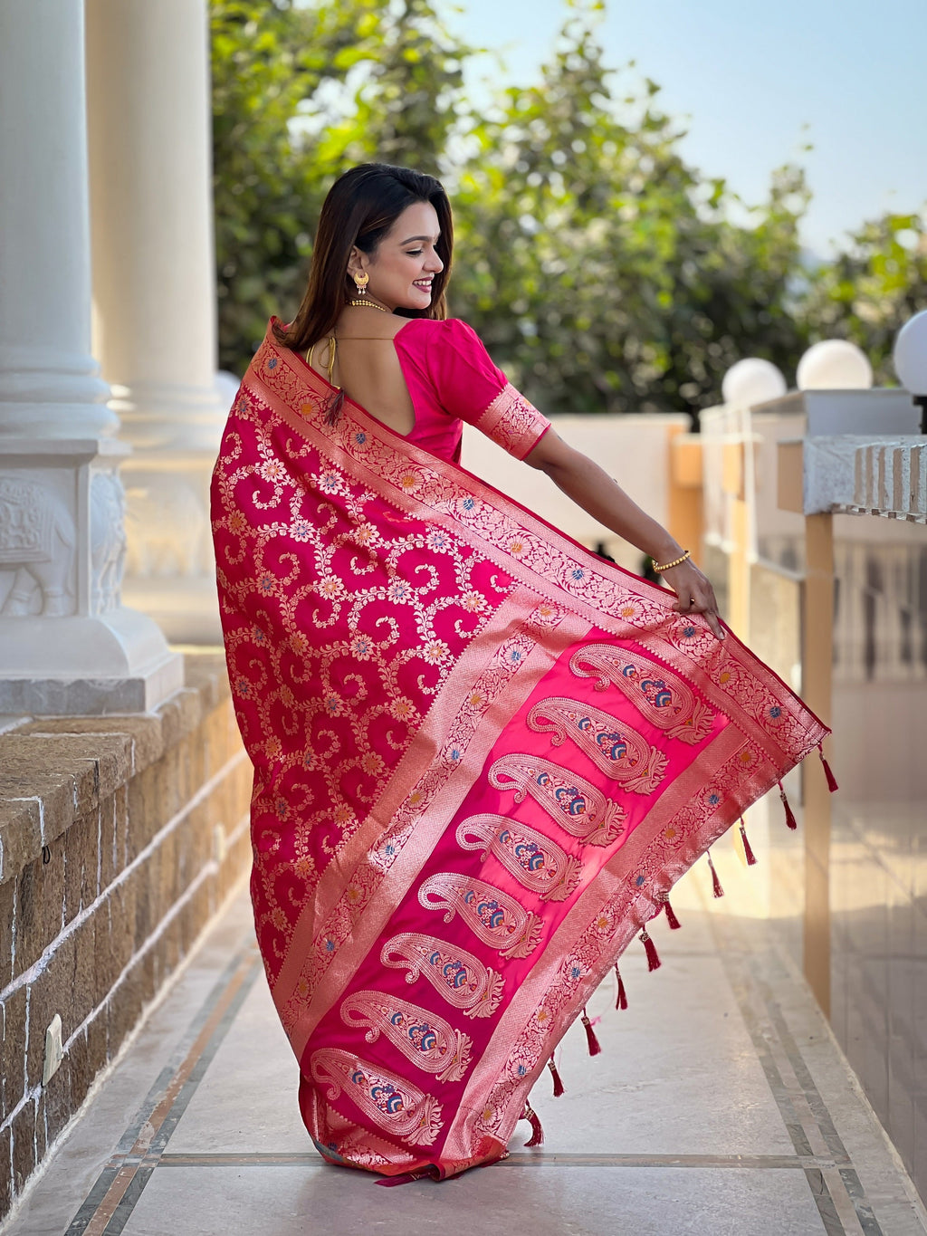 Vedant Vastram Soft Litchi Silk Banarasi Silk Jacquard Saree - Rani