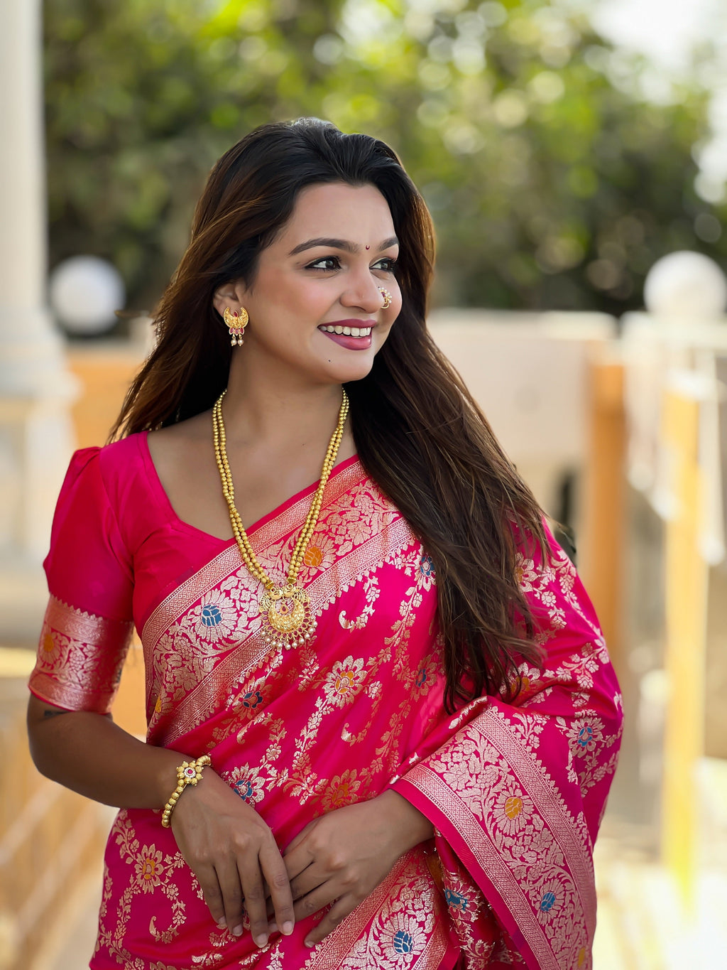 Vedant Vastram Soft Litchi Silk Banarasi Silk Jacquard Saree - Rani