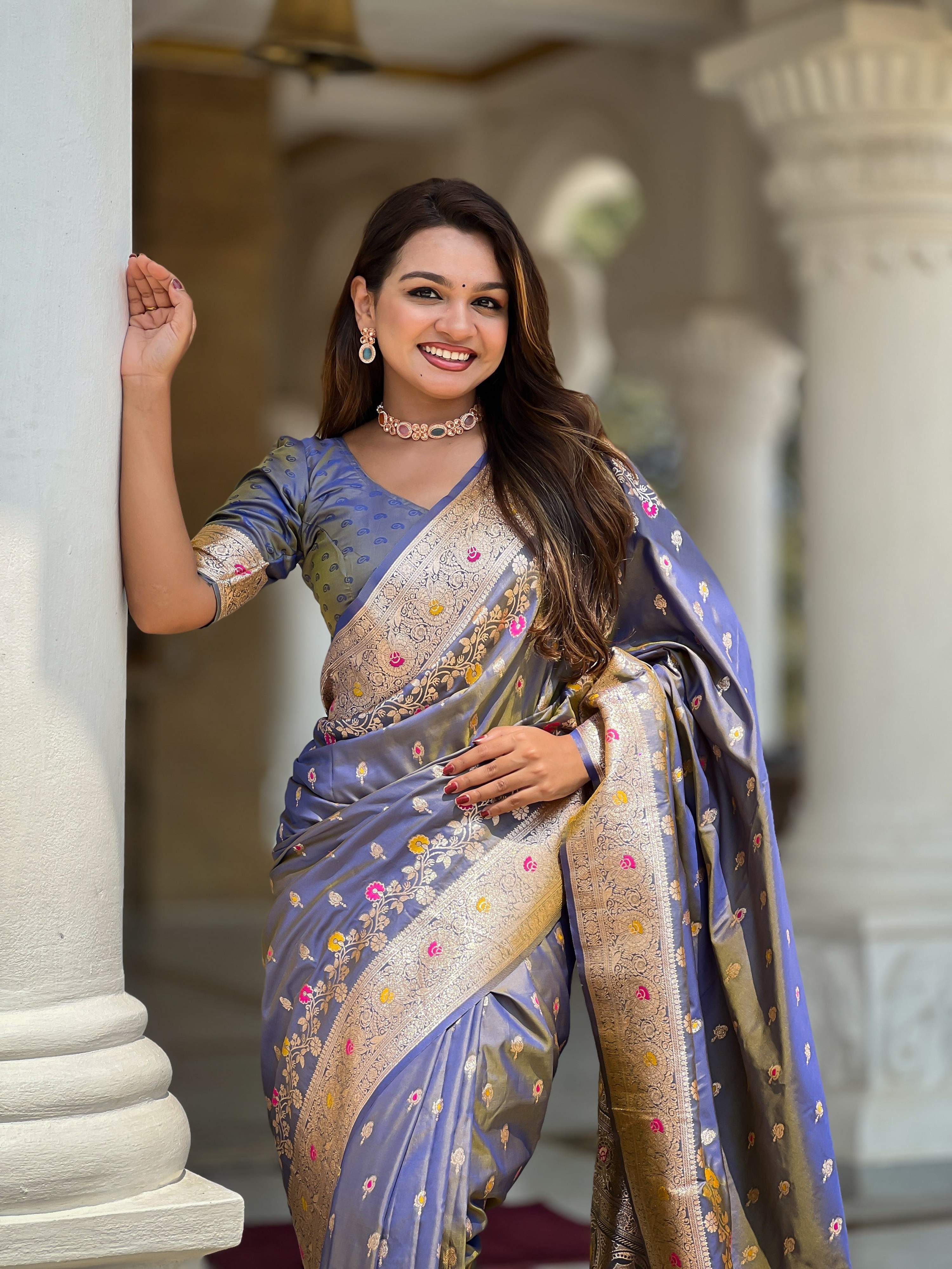 Vedant Vastram Soft Litchi Silk Banarasi Silk Jacquard Saree - Grey