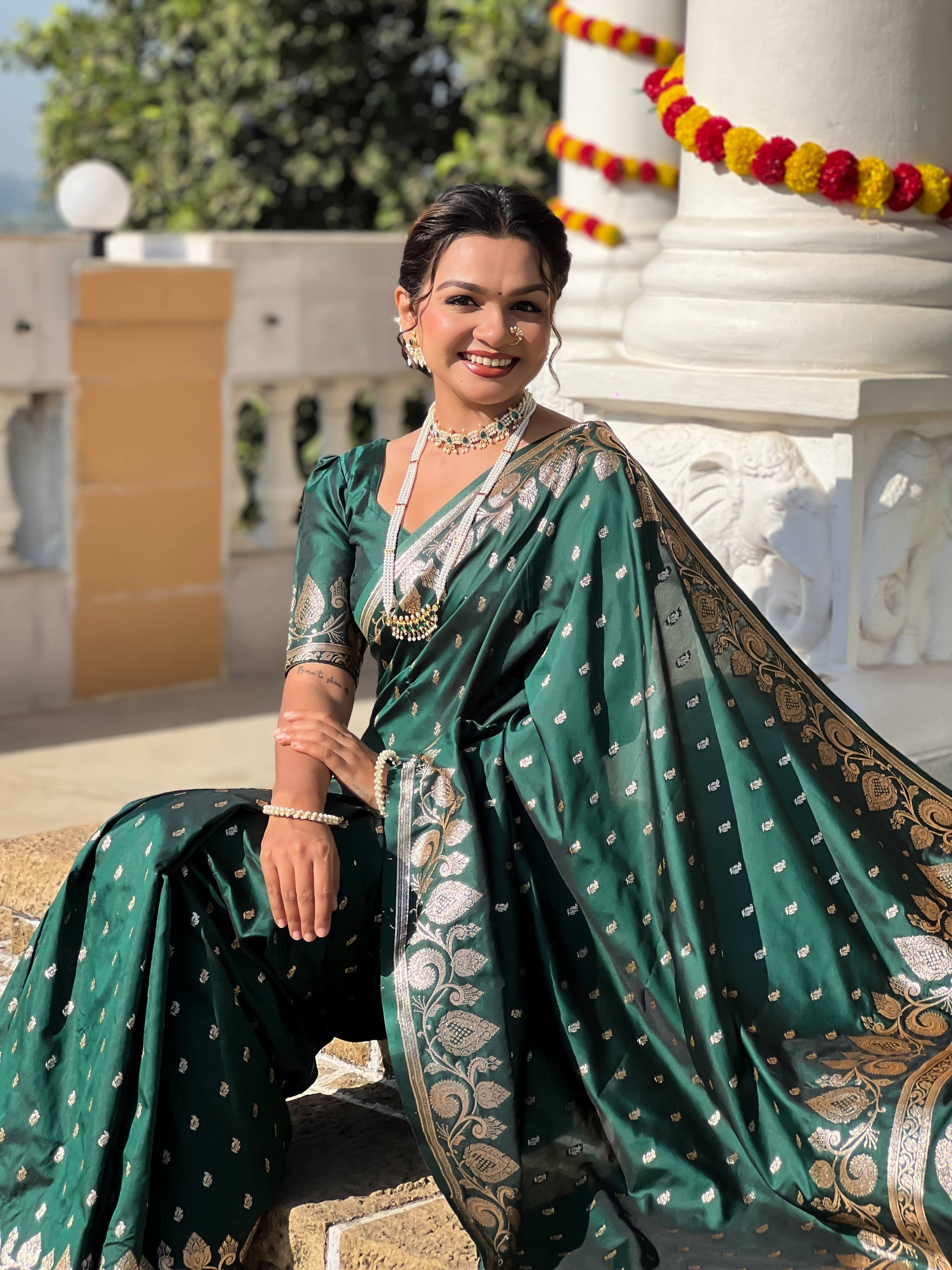 Vedant Vastram Soft Litchi Silk Banarasi Silk Jacquard Saree - Green