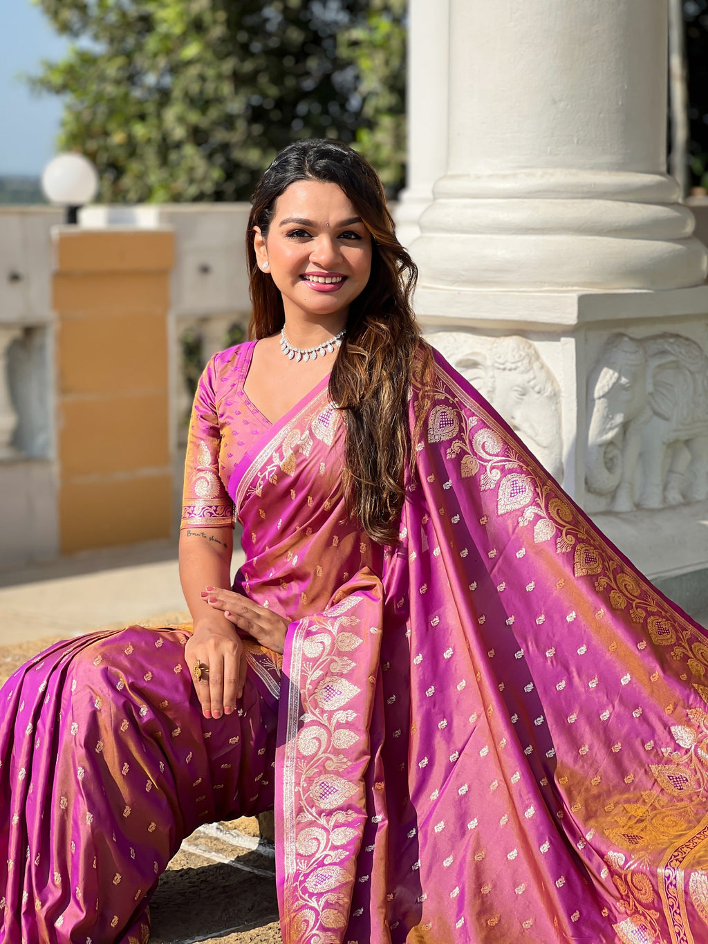 Vedant Vastram Soft Litchi Silk Banarasi Silk Jacquard Saree - Purple