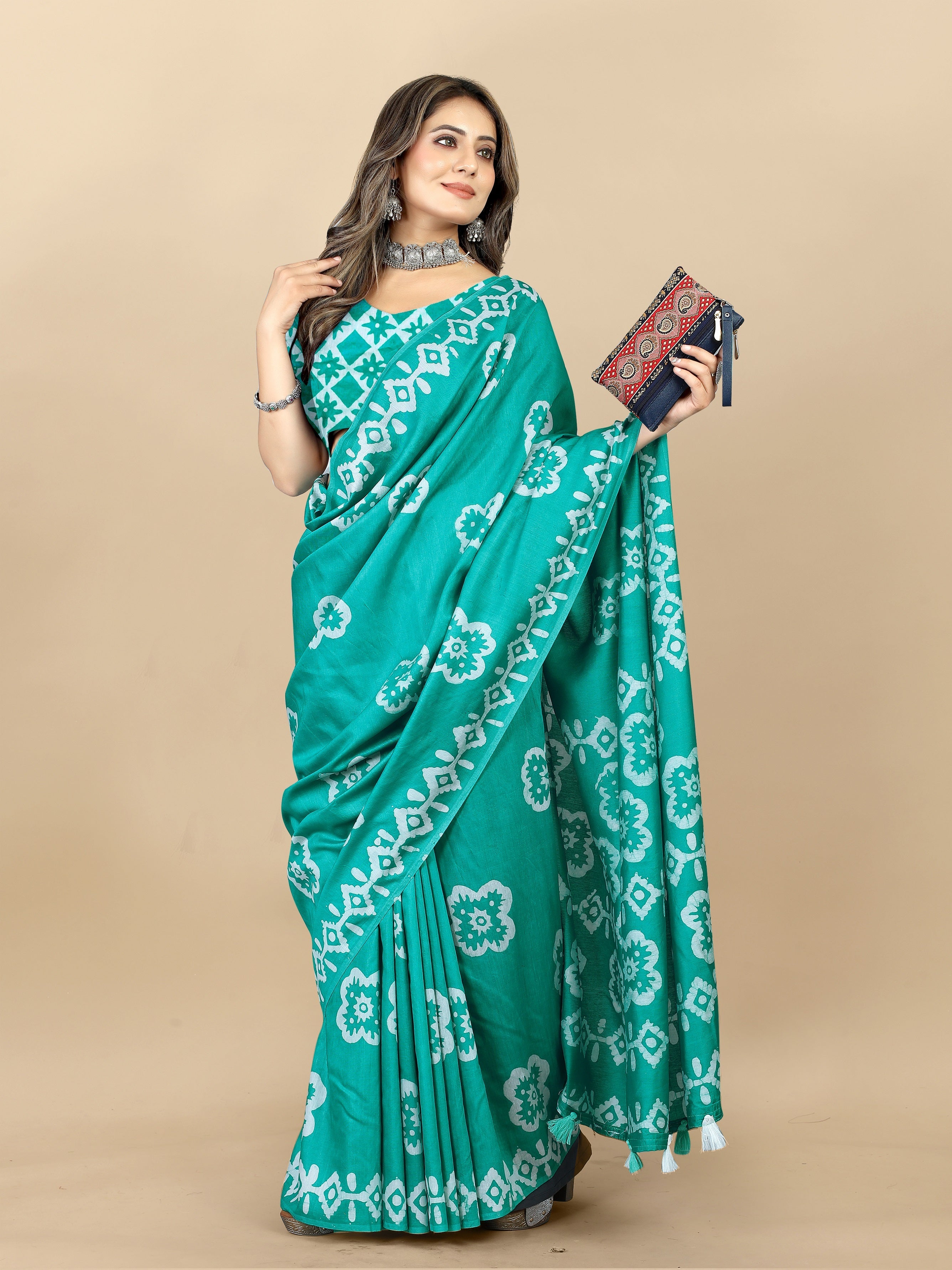 Vedant Vastram Designer Digital Print Batik Saree - Rama