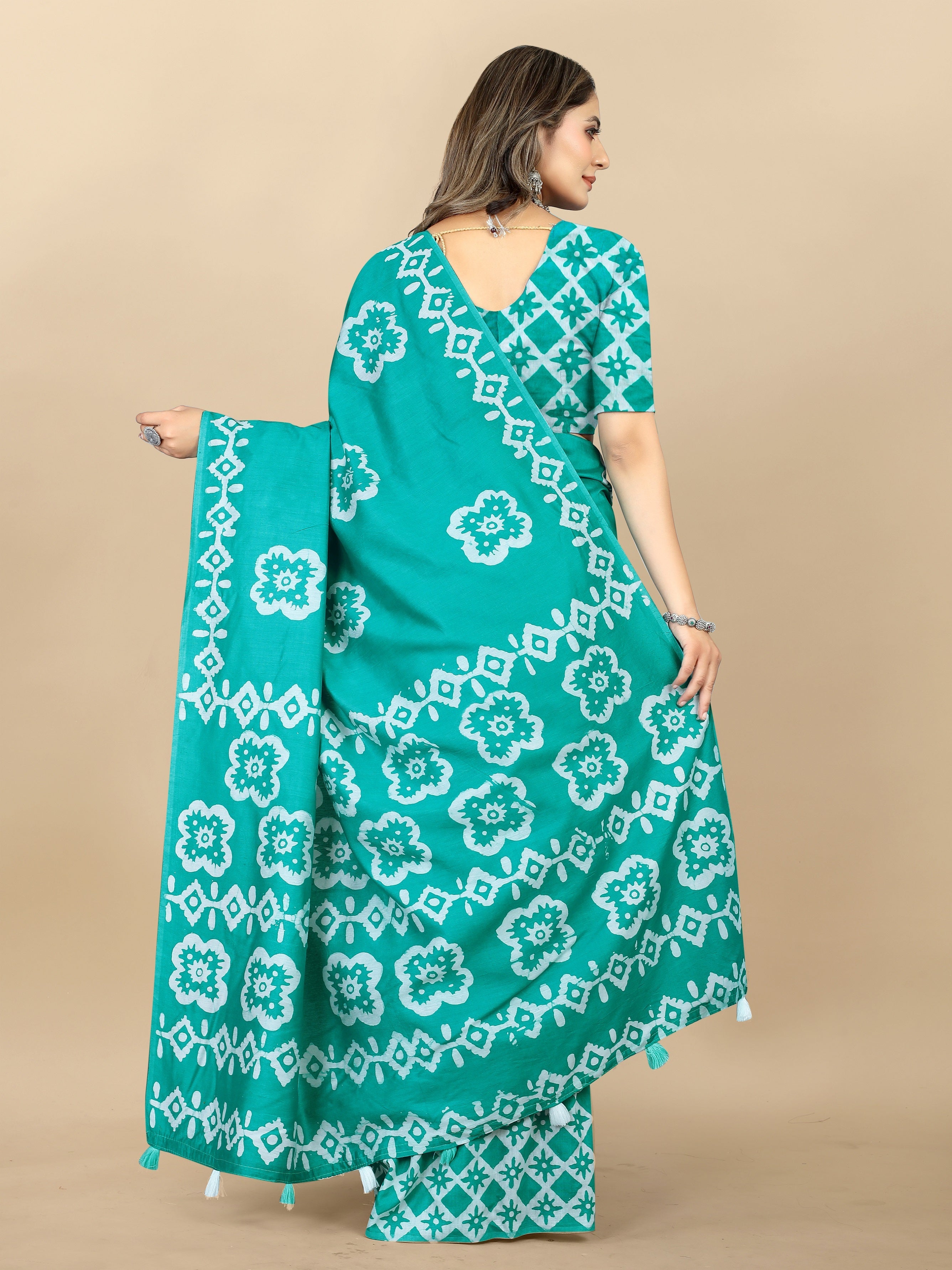 Vedant Vastram Designer Digital Print Batik Saree - Rama