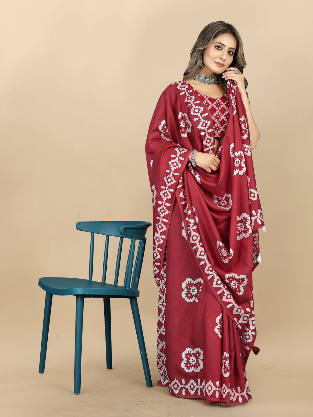 Vedant Vastram Designer Digital Print Batik Saree - Maroon