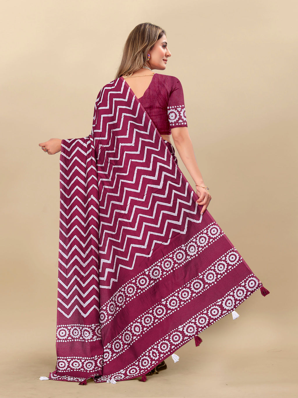 Vedant Vastram Designer Digital Print Batik Saree - Wine