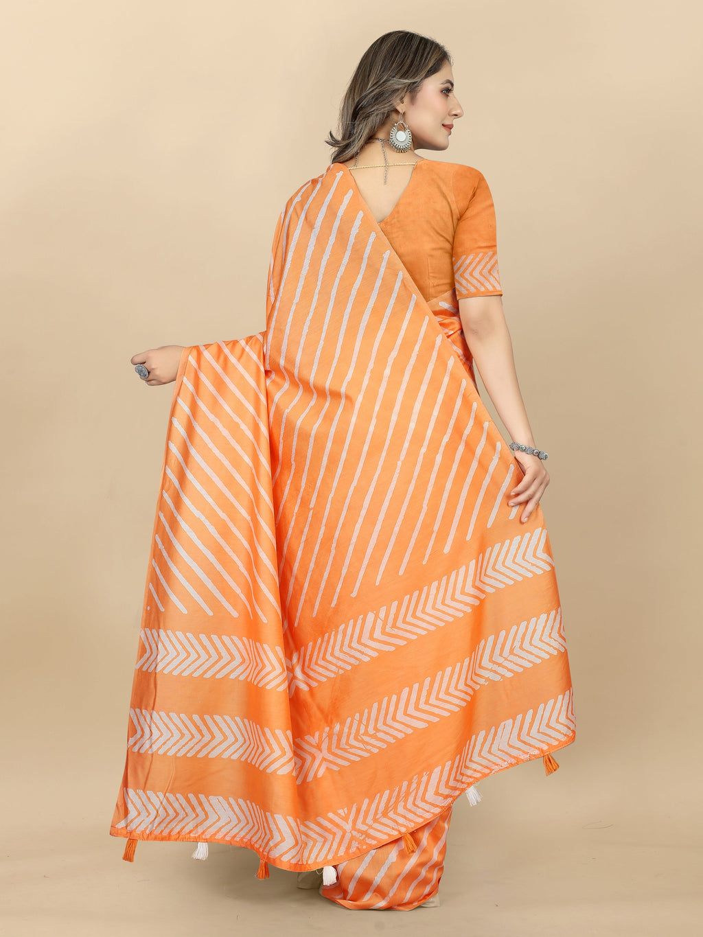Vedant Vastram Designer Digital Print Batik Saree - Orange