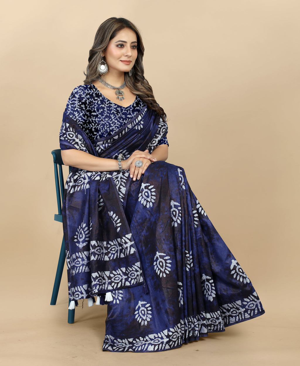 Vedant Vastram Designer Digital Print Batik Saree - Violate
