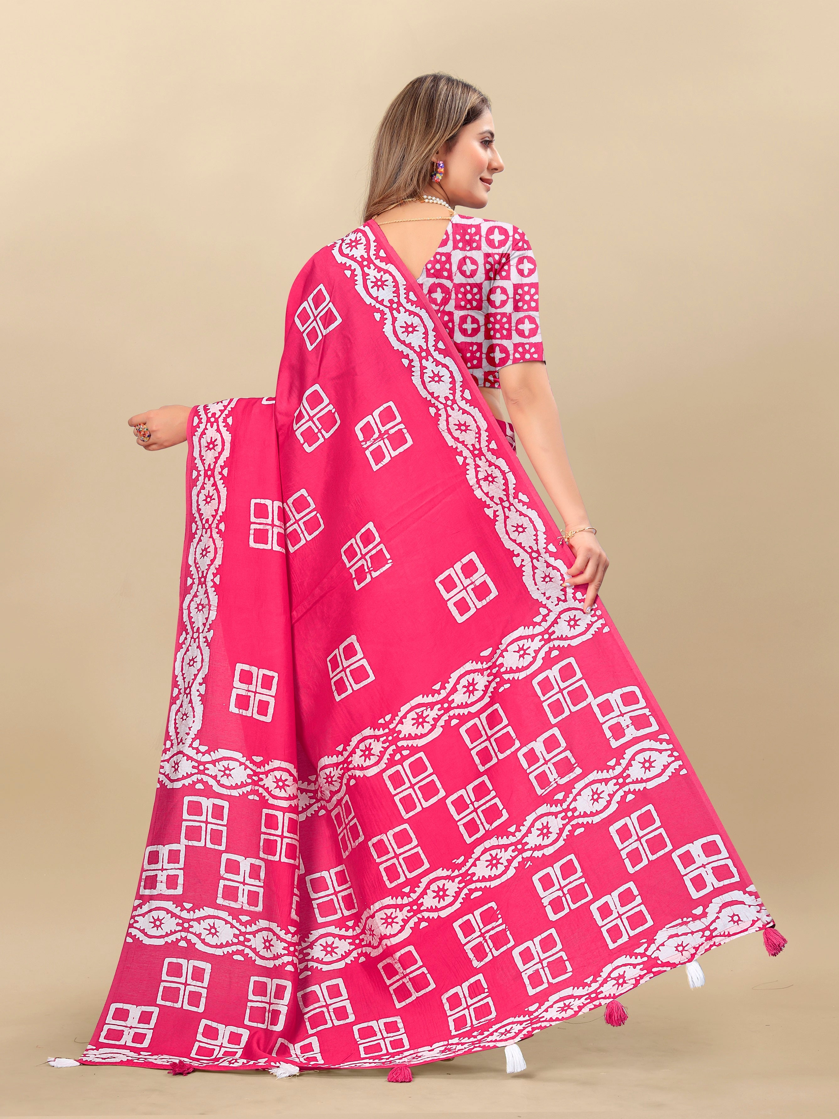Vedant Vastram Designer Digital Print Batik Saree - Pink