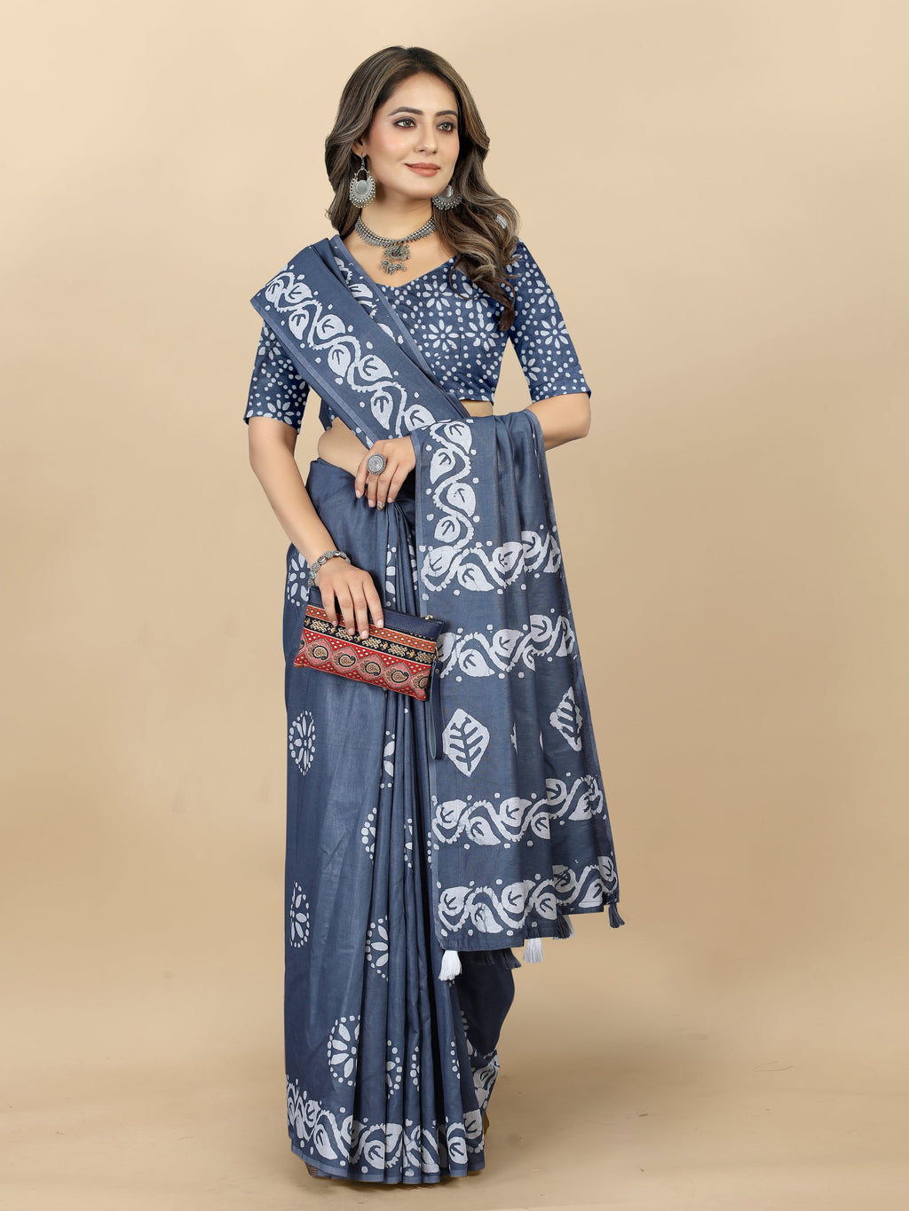 Vedant Vastram Designer Digital Print Batik Saree - Grey