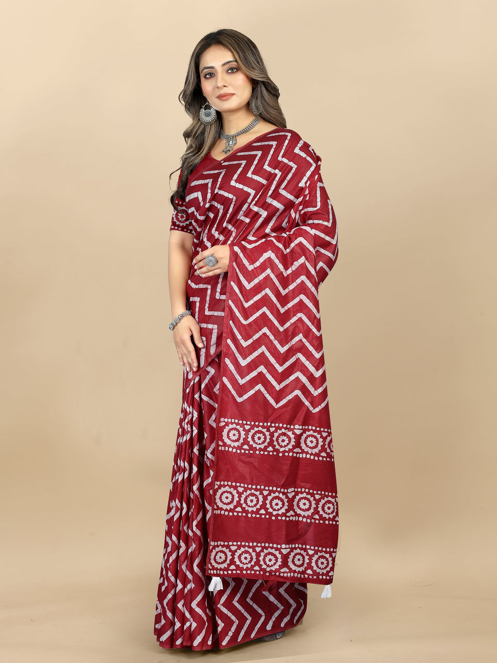 Vedant Vastram Designer Digital Print Batik Saree - Maroon