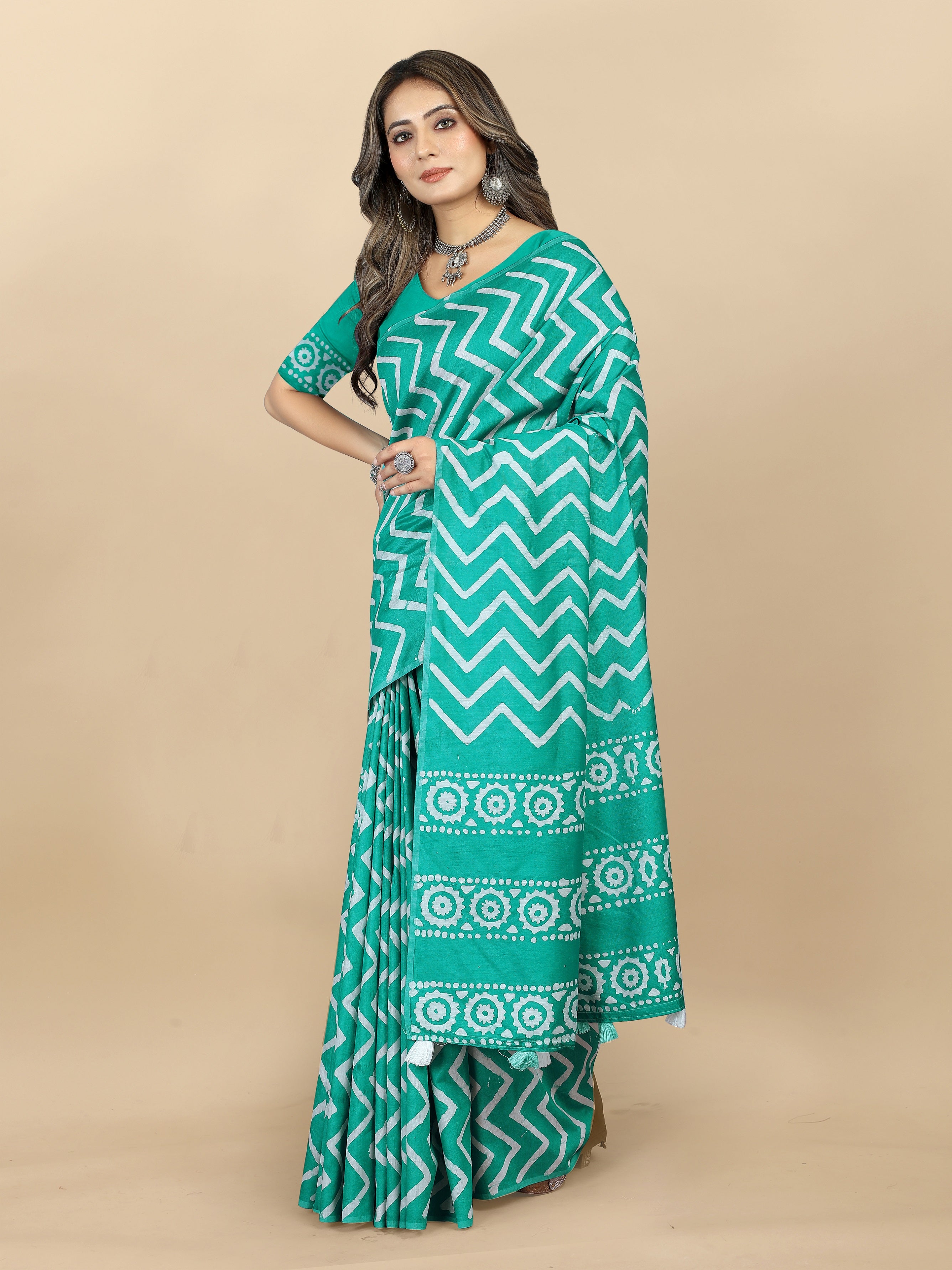 Vedant Vastram Designer Digital Print Batik Saree - Rama