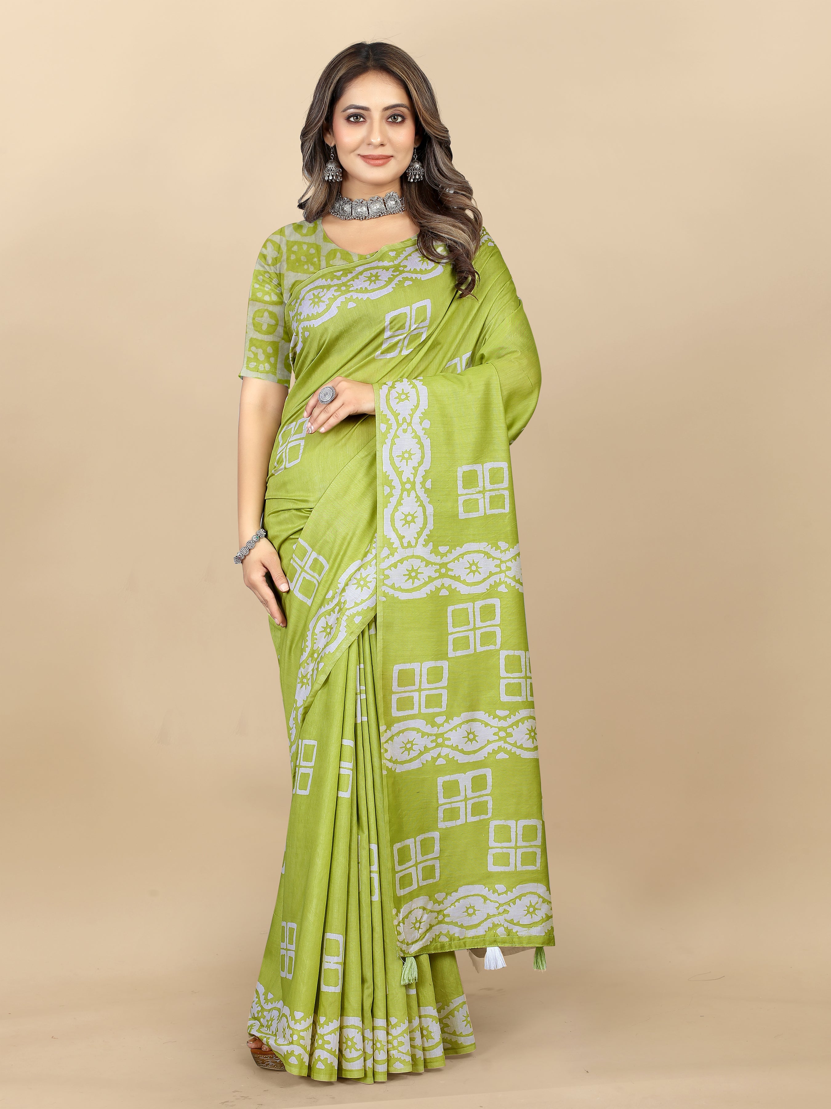 Vedant Vastram Designer Digital Print Batik Saree - Parrot