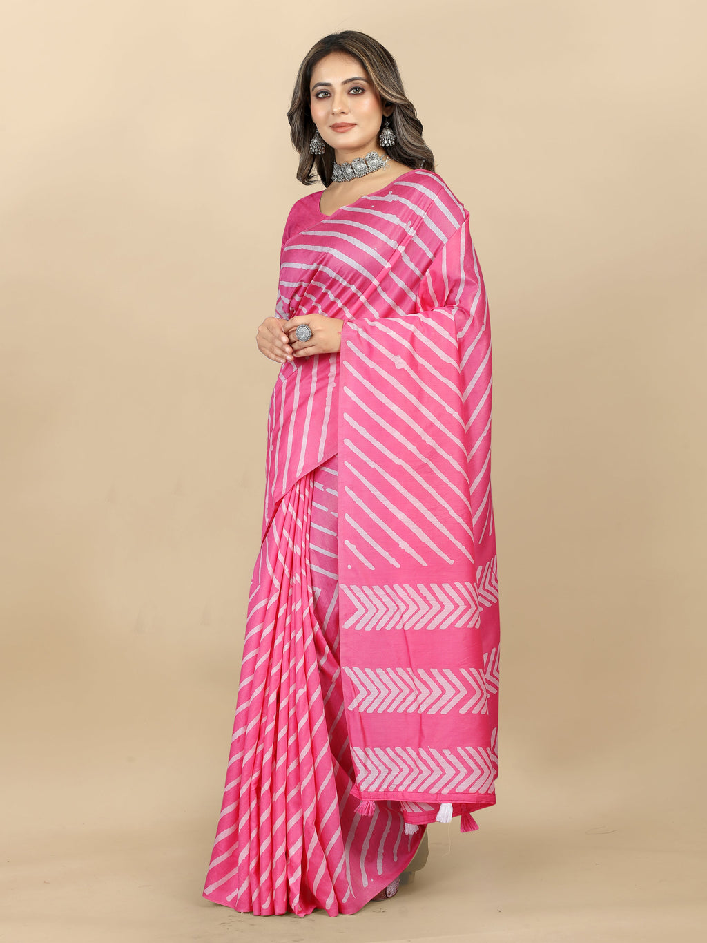 Vedant Vastram Designer Digital Print Batik Saree - Pink