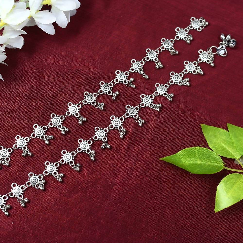 Mominos Fashion Kamal Johar Oxidised Silver Adjustable Anklets