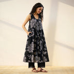 Pimu Women Floral Printed Pleated Pure Cotton Kurta with Palazzos-Black