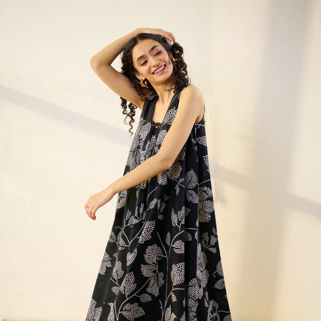 Pimu Women Floral Printed Pleated Pure Cotton Kurta with Palazzos-Black