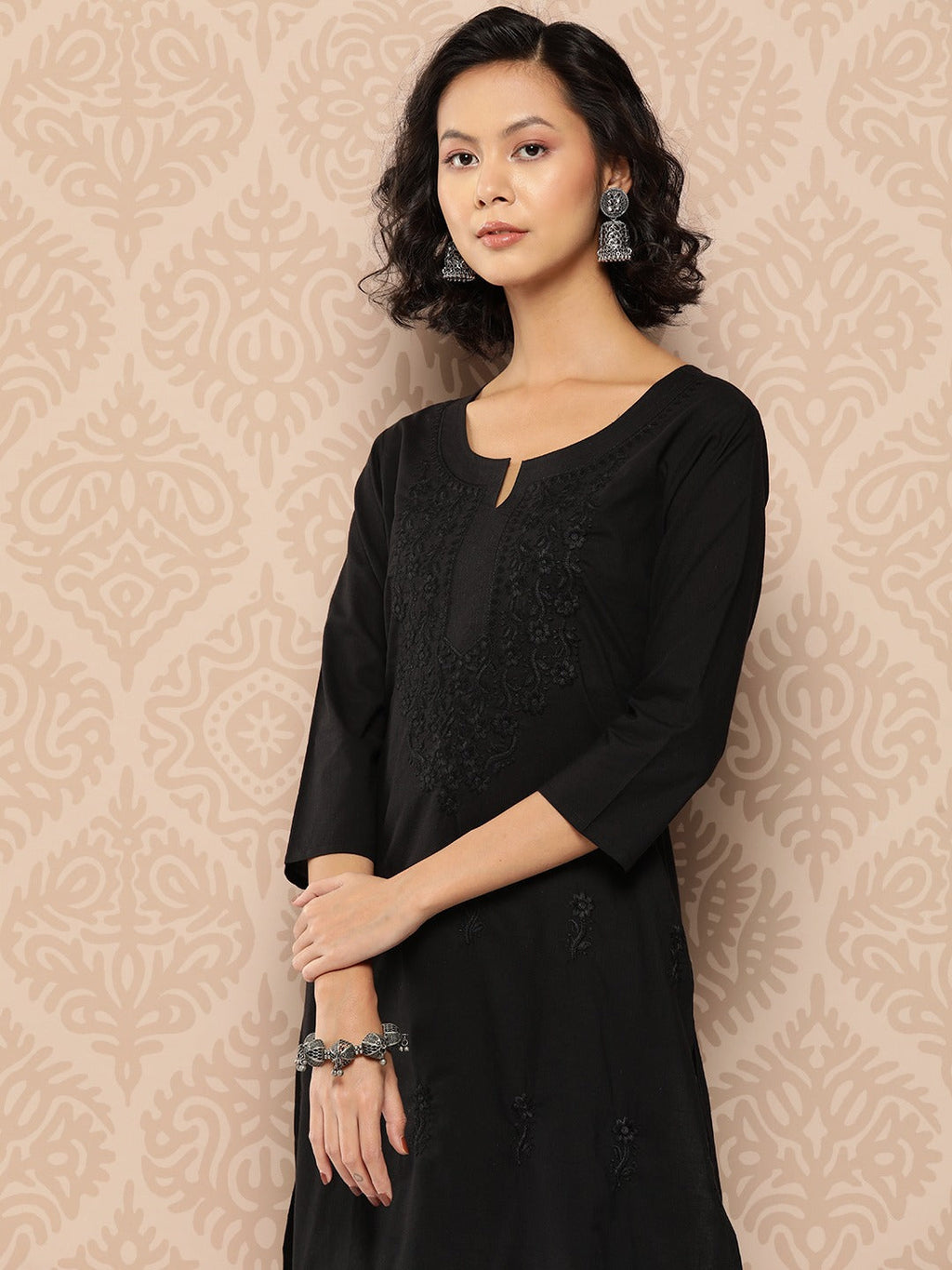 Yufta Black Embroidered Chikankari Cotton Kurta