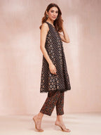 Yufta Black Ethnic Motifs Straight Kurta Trouser Set