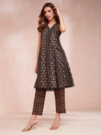 Yufta Black Ethnic Motifs Straight Kurta Trouser Set
